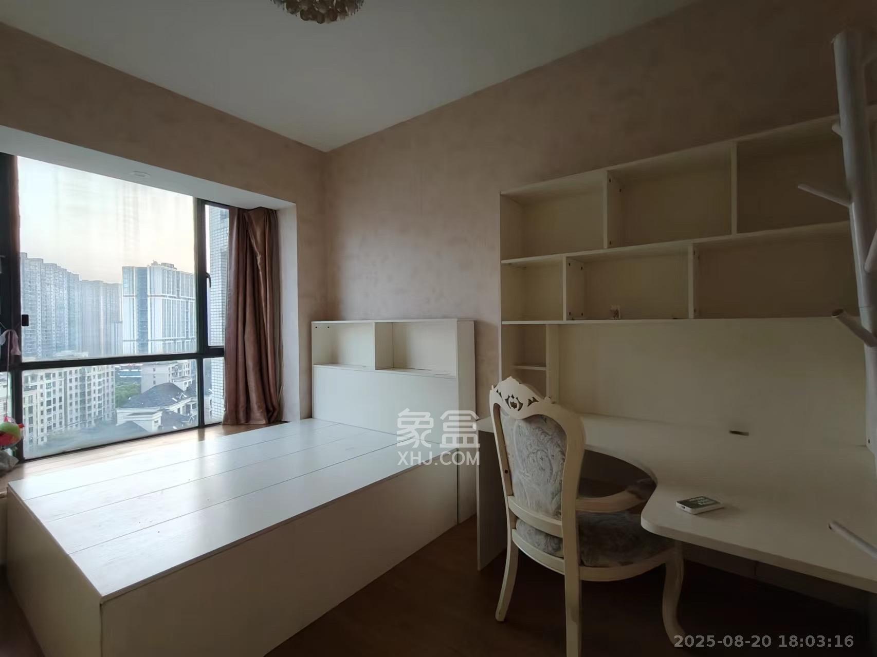 仁和香堤雅境 3室2厅2卫 3200.0元/月 仁和香堤雅境 3室2厅2卫 3200.0元/月室内图