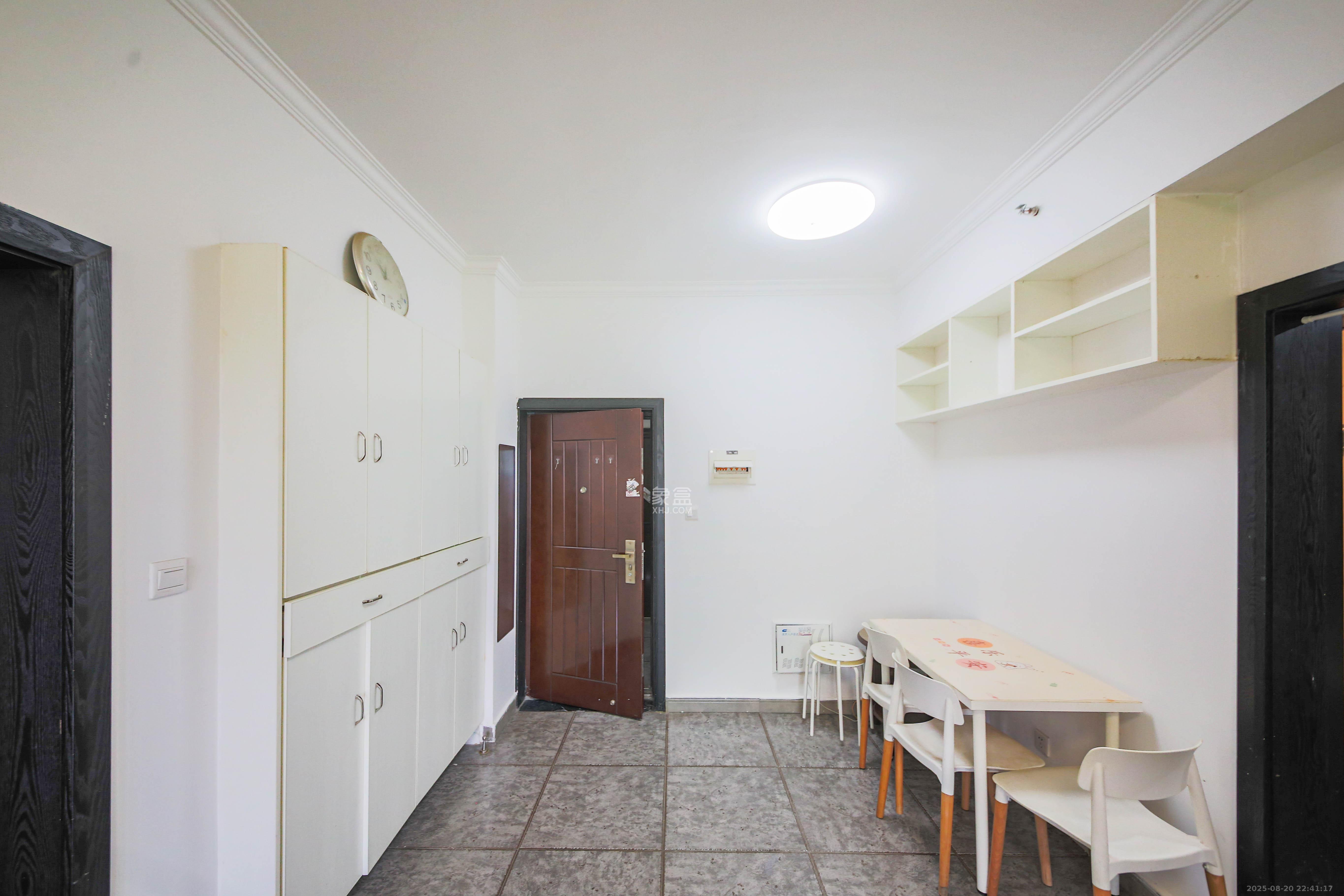 博林云栖 2室2厅1卫 56.0万 博林云栖 2室2厅1卫 56.0万客厅