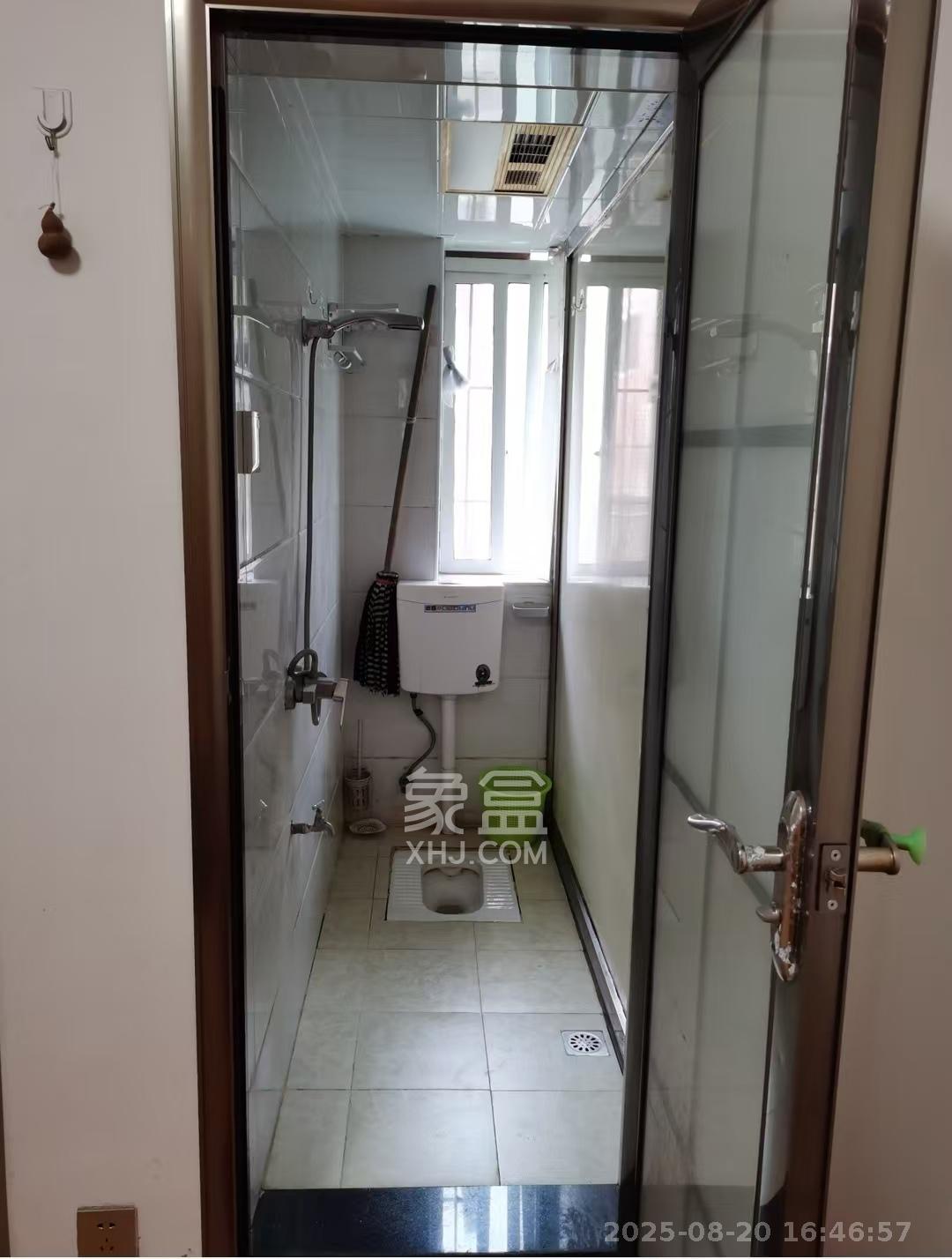 十五中单位宿舍 1室0厅0卫 1800.0元/月 十五中单位宿舍 1室0厅0卫 1800.0元/月室内图