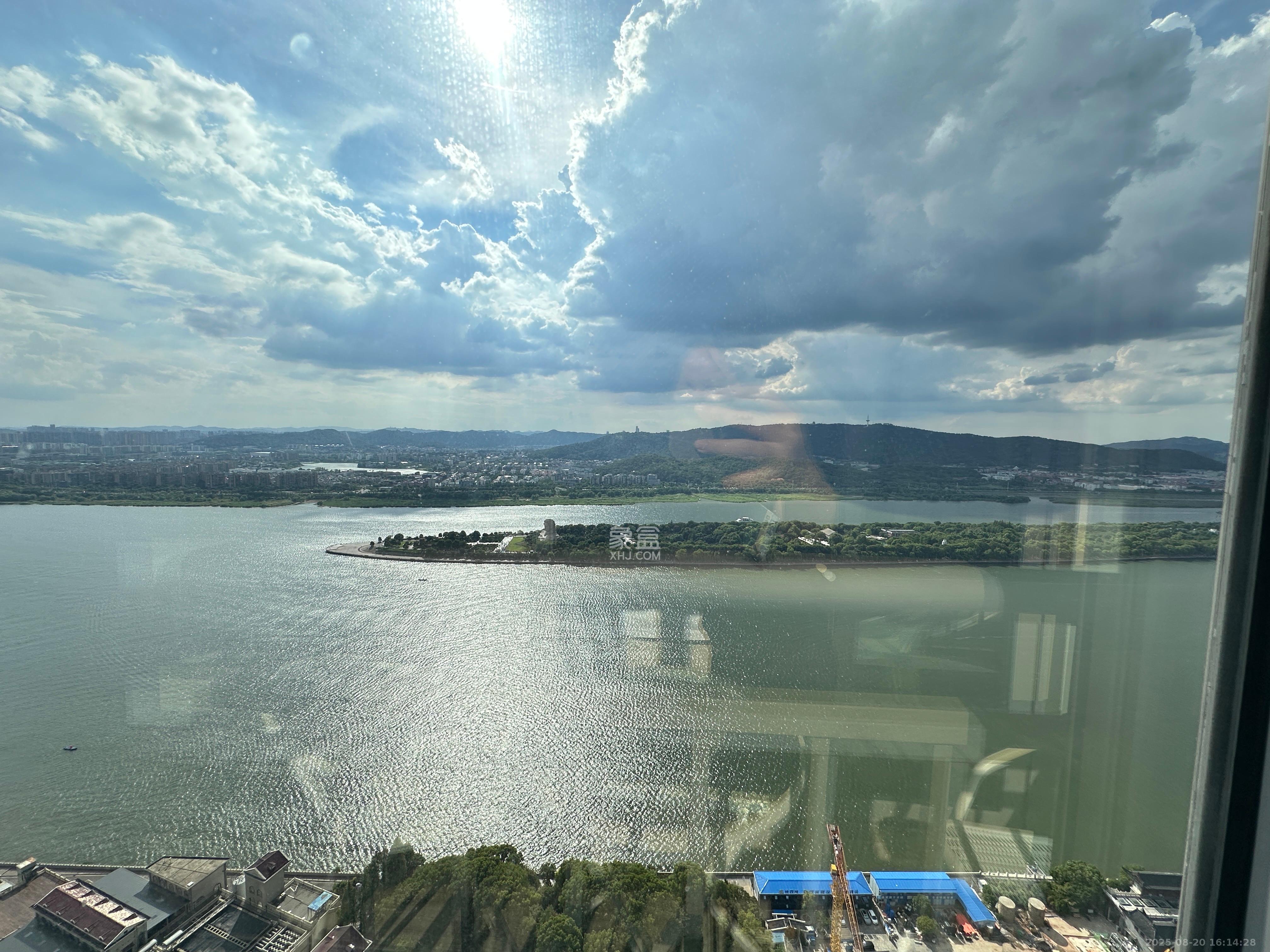 保利国际广场 1室1厅1卫 2800.0元/月 保利国际广场 1室1厅1卫 2800.0元/月室内图