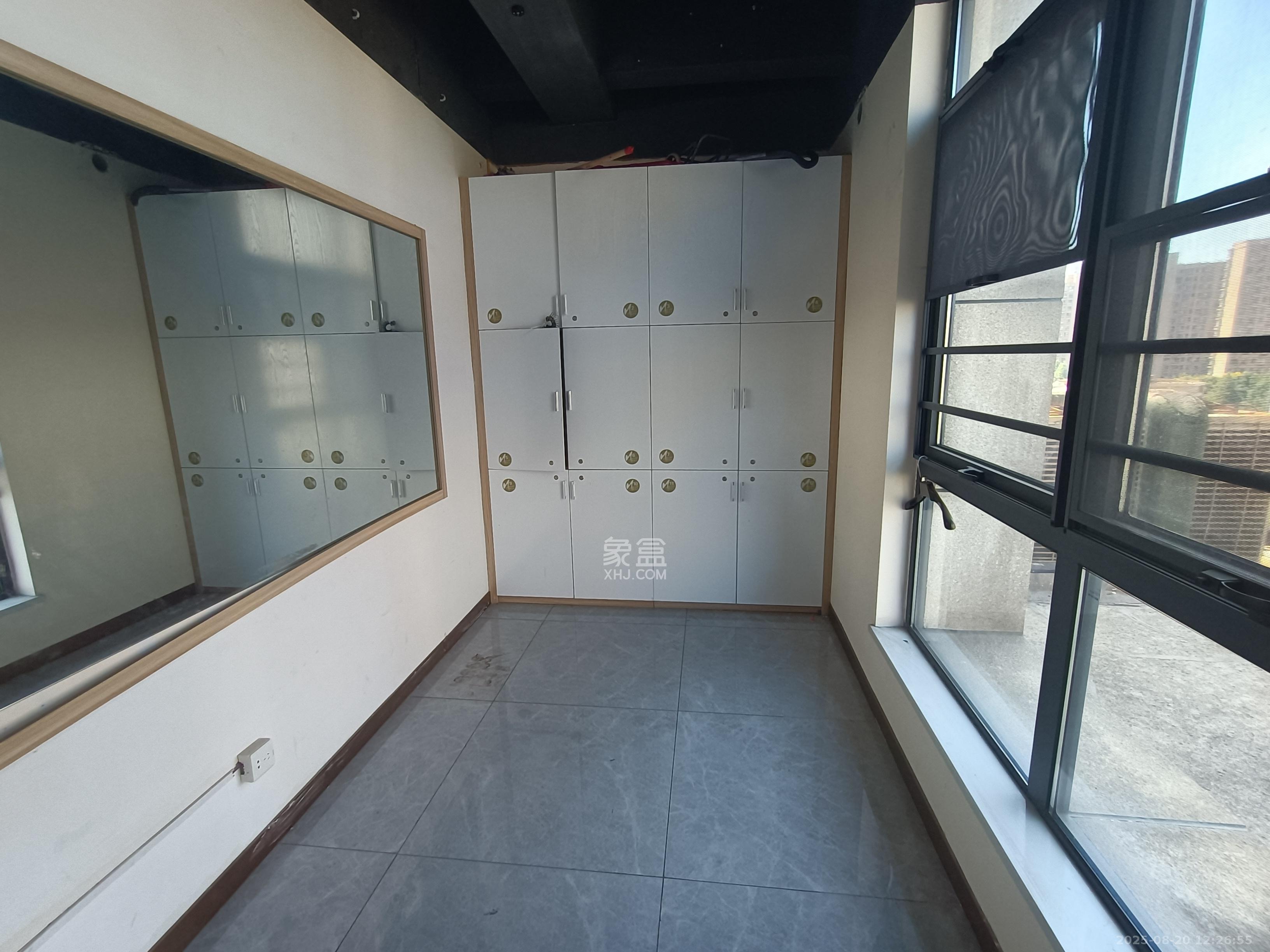 友谊咨询大厦   368.0㎡      15000.0元/月室内图