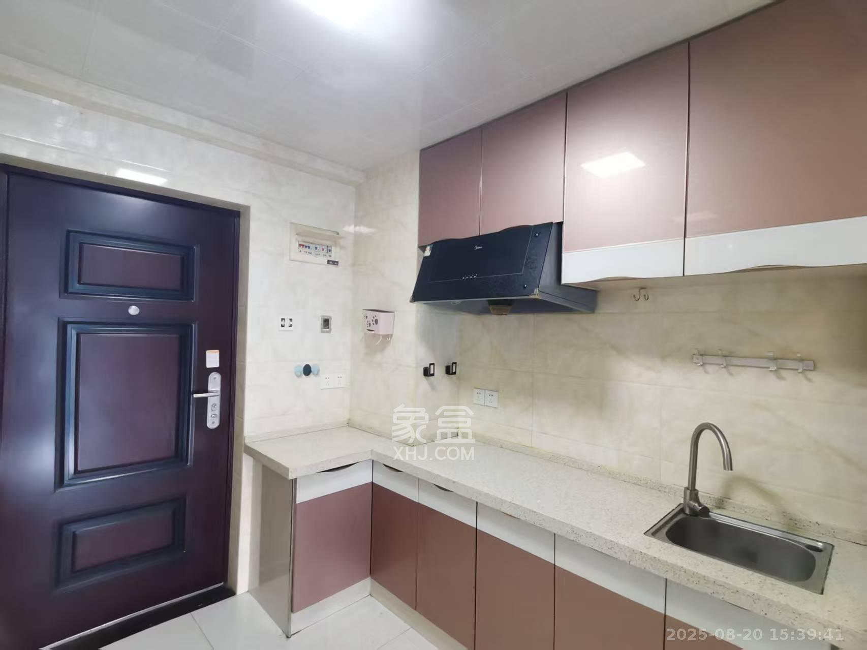 中建芙蓉嘉苑  1室1厅1卫    1200.0元/月室内图