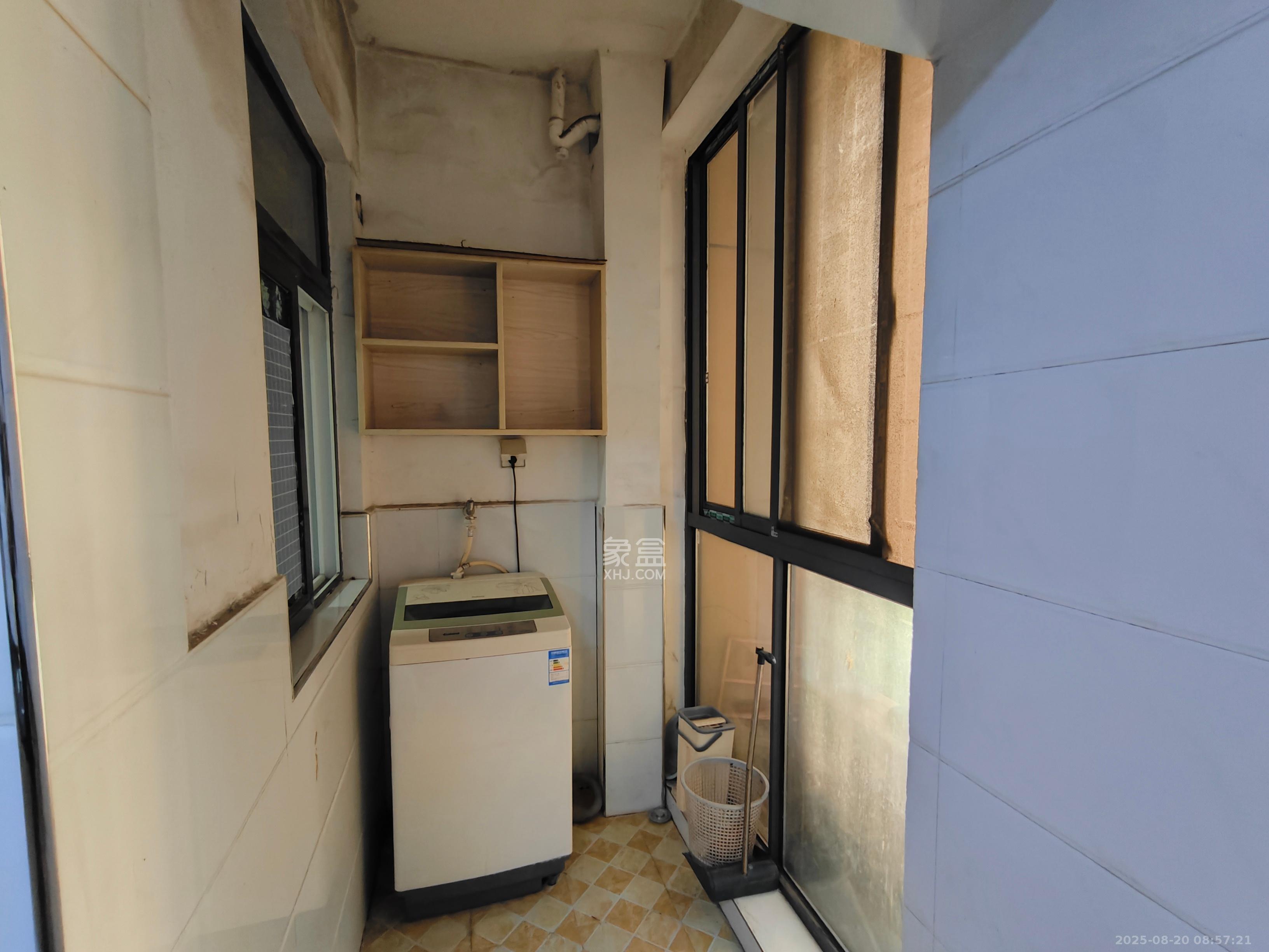 家和苑（原梅溪湖保障性住房一期）  3室1厅1卫   1900.00元/月室内图