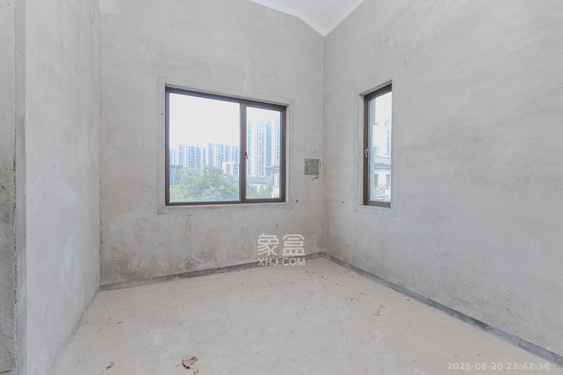 龙湖湘风原著(龙湖湘风星城)  6室2厅4卫    420.0万 龙湖湘风原著(龙湖湘风星城)  6室2厅4卫    420.0万卧室