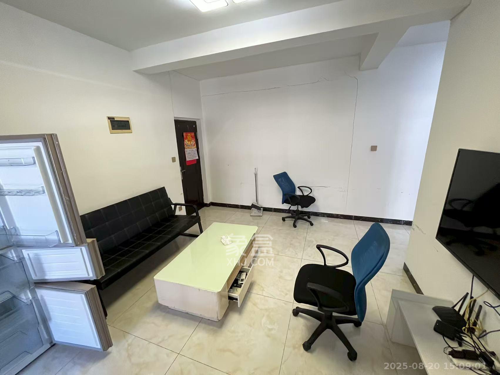 泉塘小区  2室1厅1卫    1100.0元/月室内图