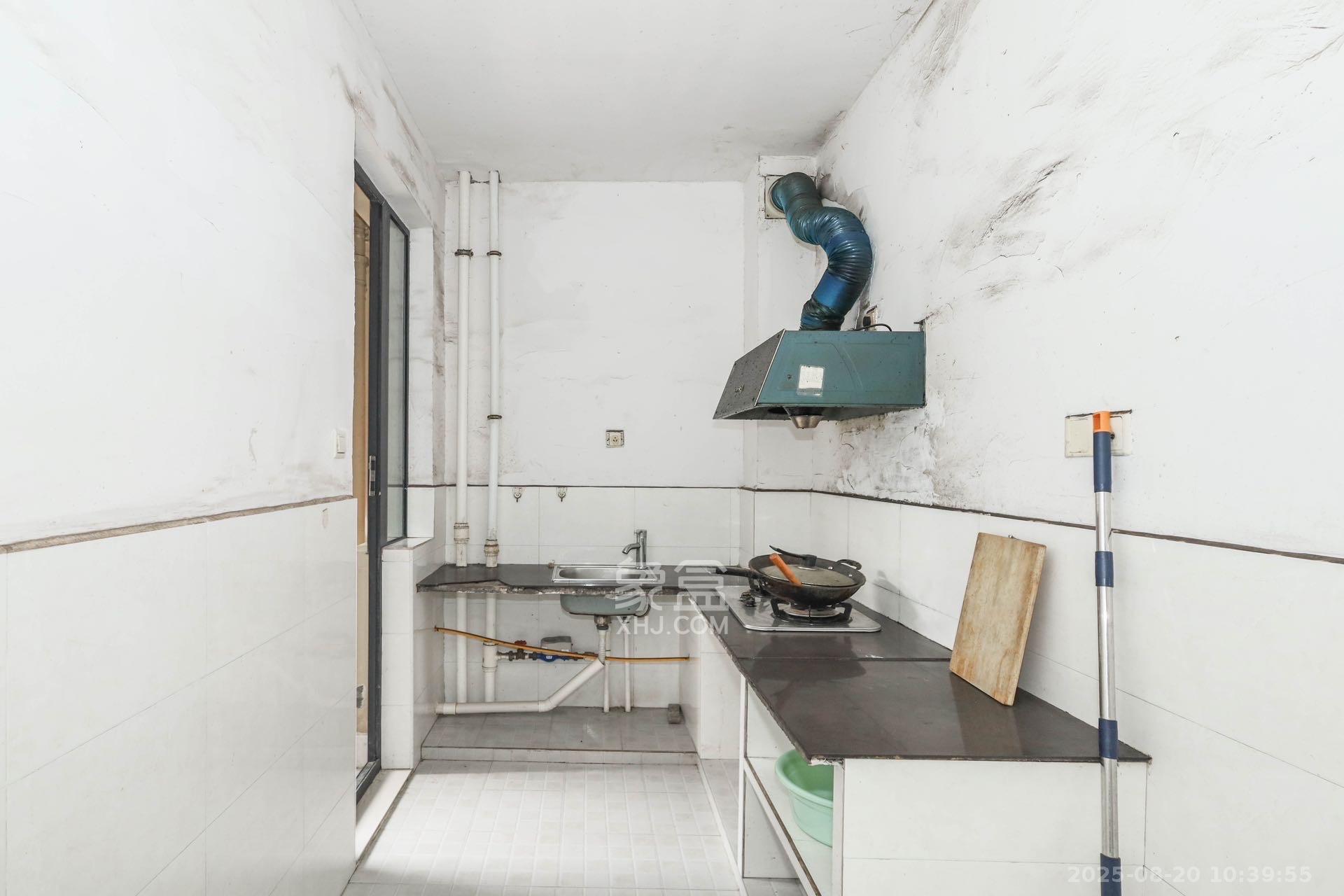 保利麓谷林语B区  3室2厅1卫    2400.0元/月 保利麓谷林语B区  3室2厅1卫    2400.0元/月室内图