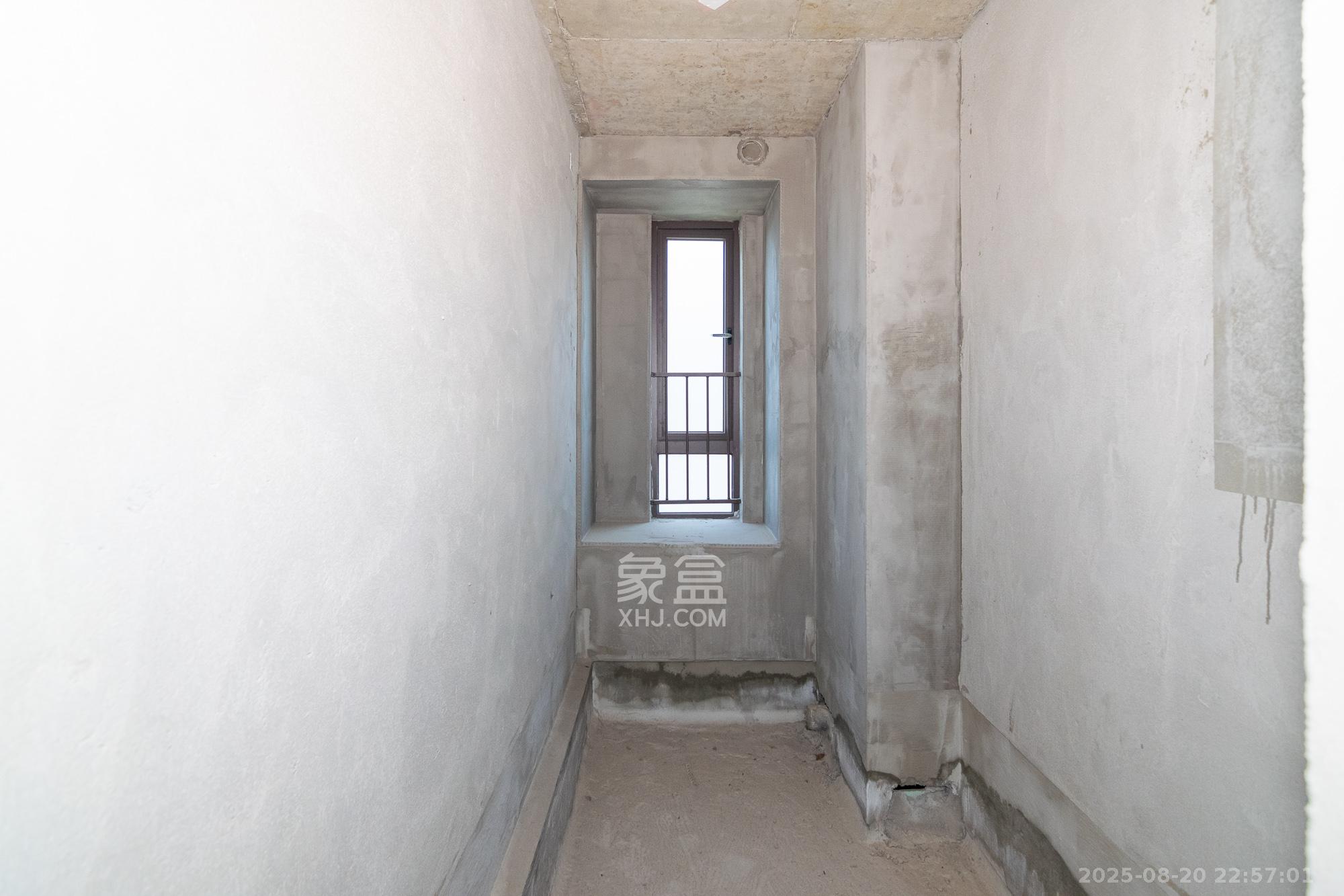 碧桂园御园  4室2厅2卫    166.0万卫生间