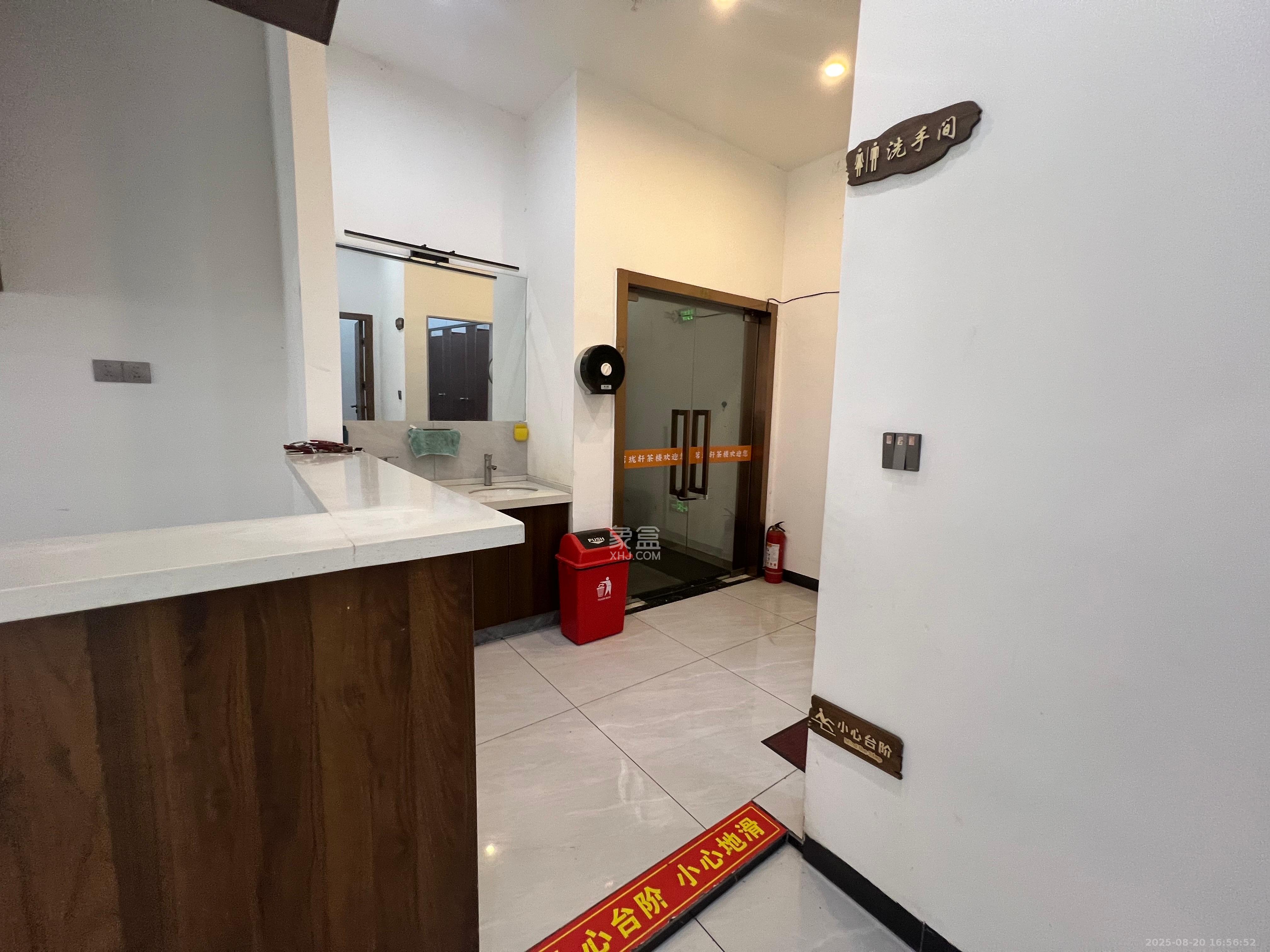 金科时代中心   339.0㎡      7800.0元/月室内图