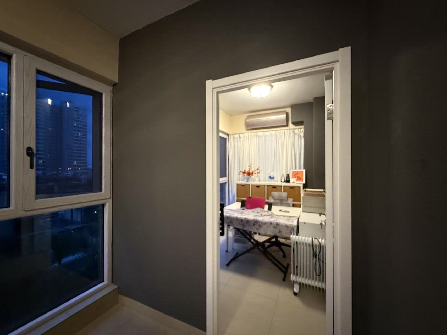 大华锦绣海岸一期 3室2厅2卫 245.0万 大华锦绣海岸一期 3室2厅2卫 245.0万客厅