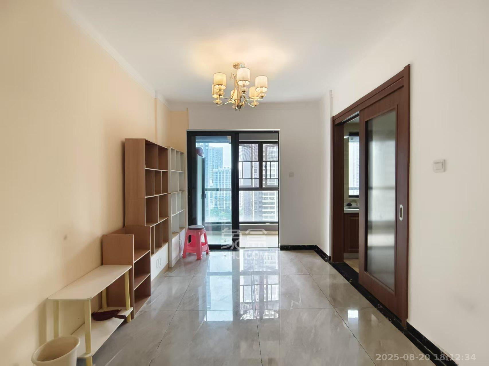 万润滨江天著 4室2厅2卫 2800.0元/月 万润滨江天著 4室2厅2卫 2800.0元/月室内图