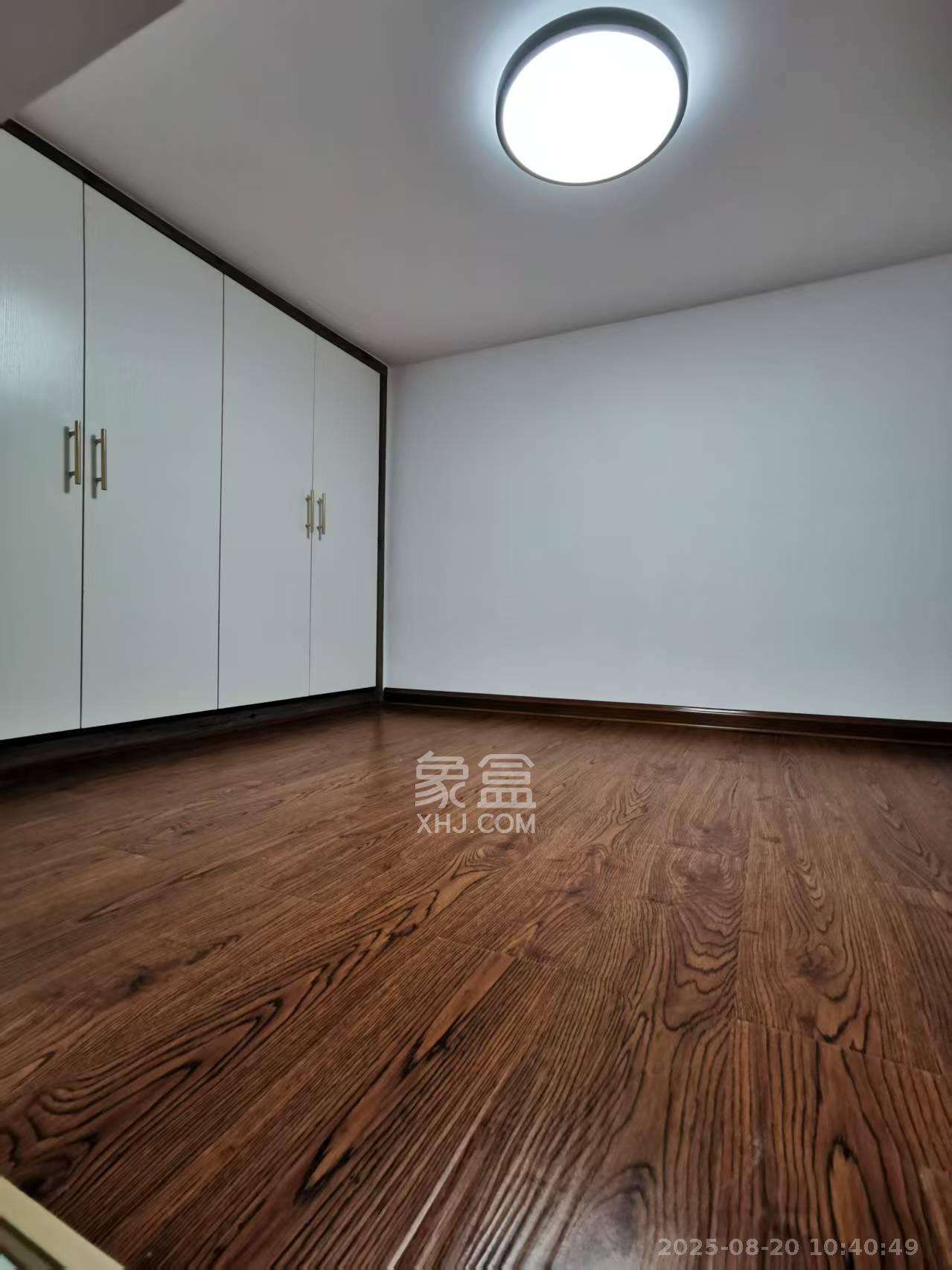 弘坤云寓 1室0厅0卫 2400.0元/月 弘坤云寓 1室0厅0卫 2400.0元/月室内图