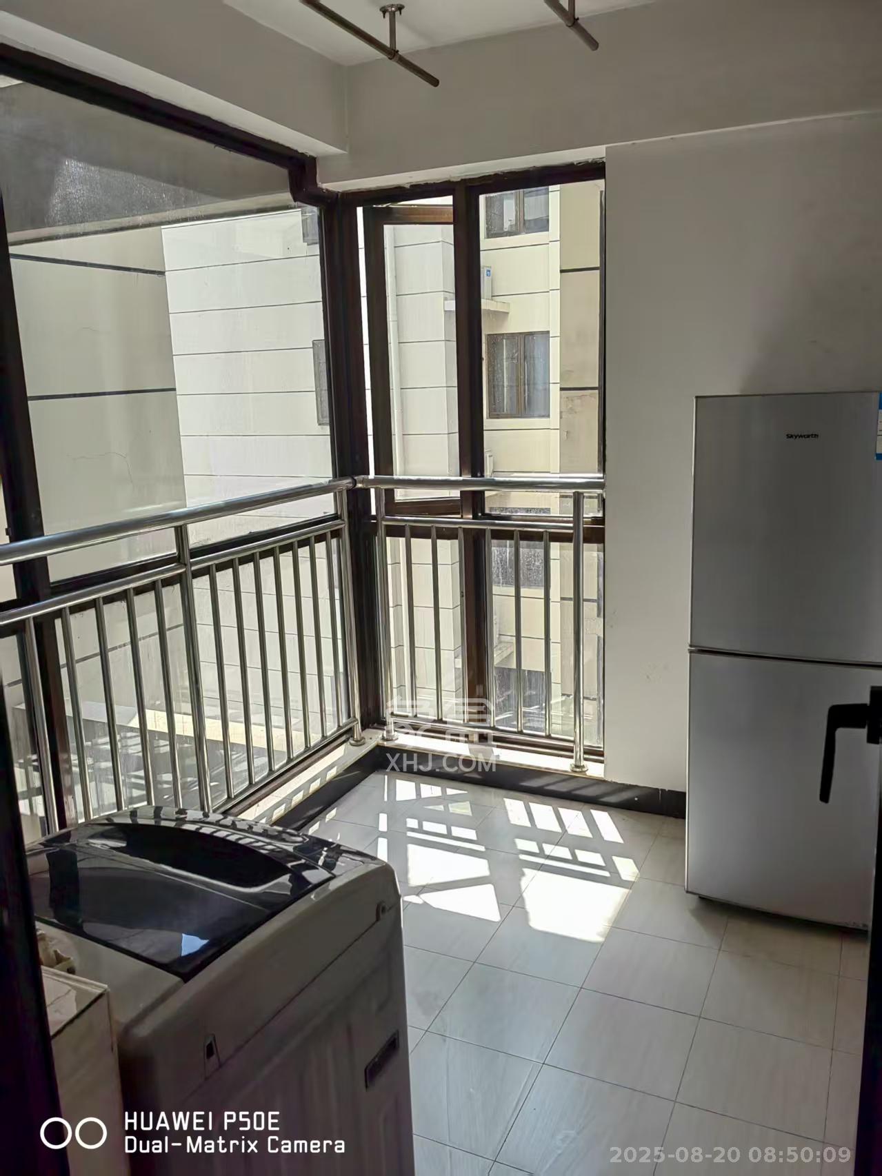 铂宫 3室2厅2卫 4000.0元/月 铂宫 3室2厅2卫 4000.0元/月室内图