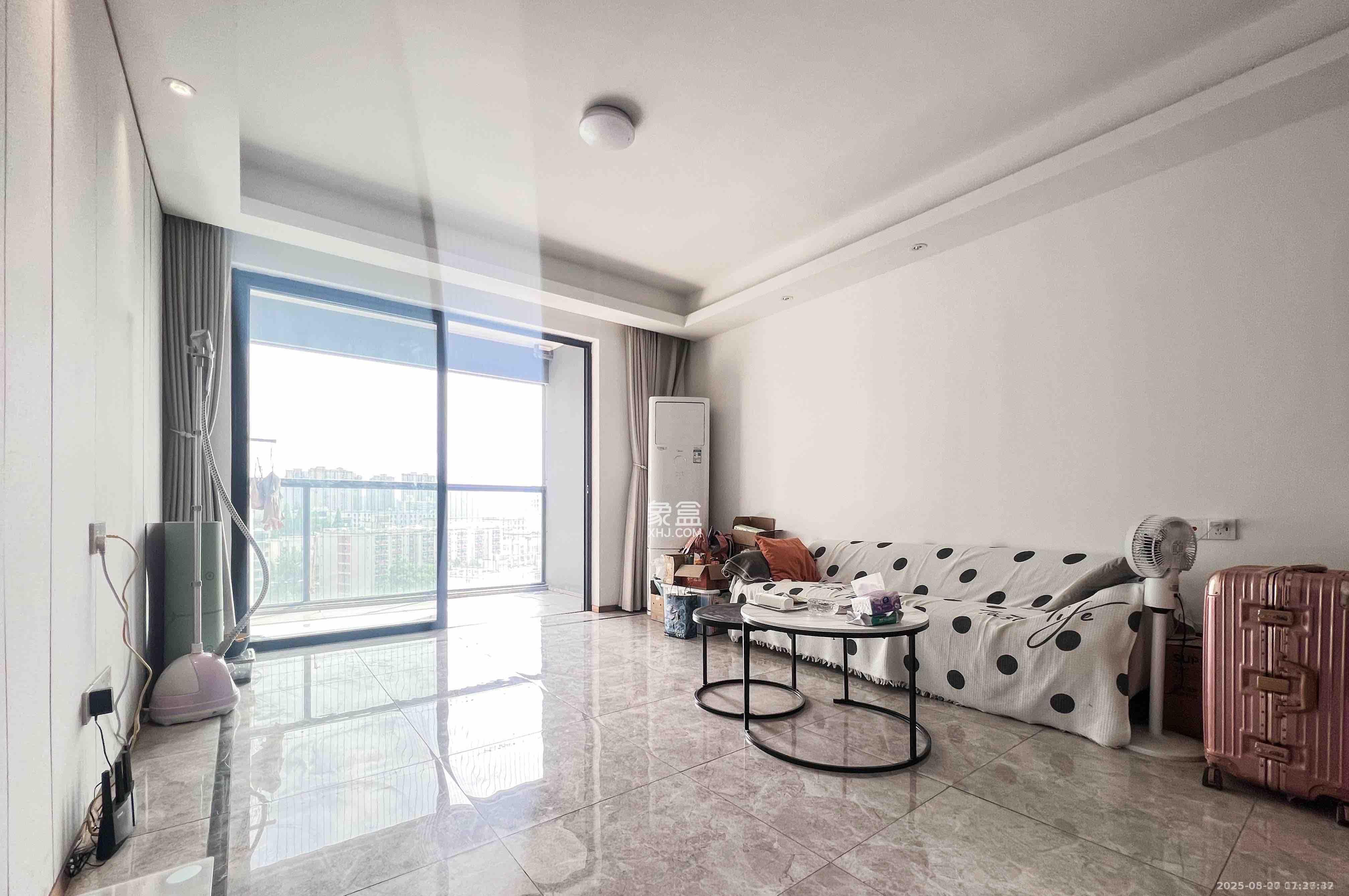 旭辉都会山  3室2厅2卫    4000.0元/月室内图