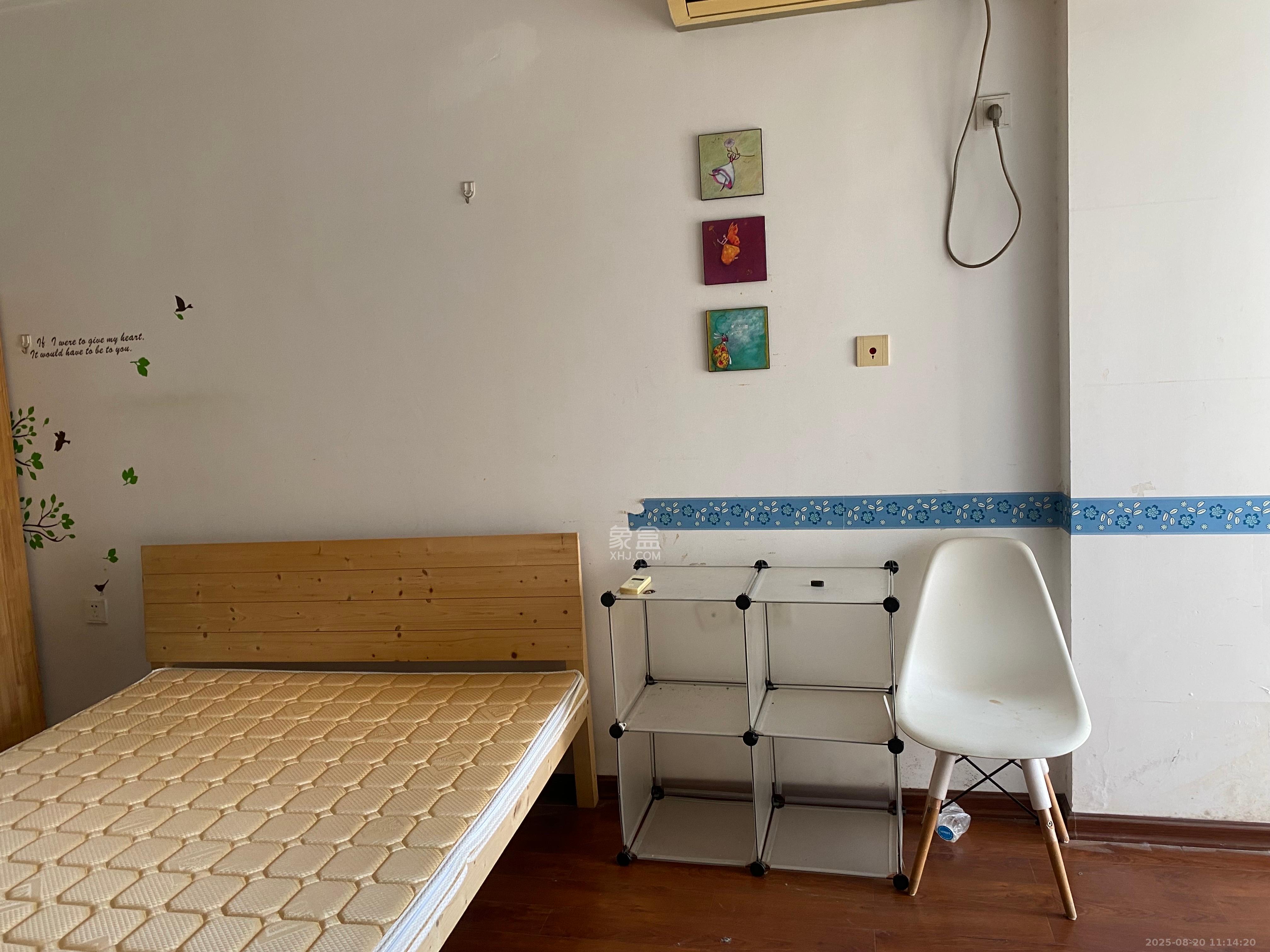 共和世家 2室2厅1卫 1900.0元/月 共和世家 2室2厅1卫 1900.0元/月室内图