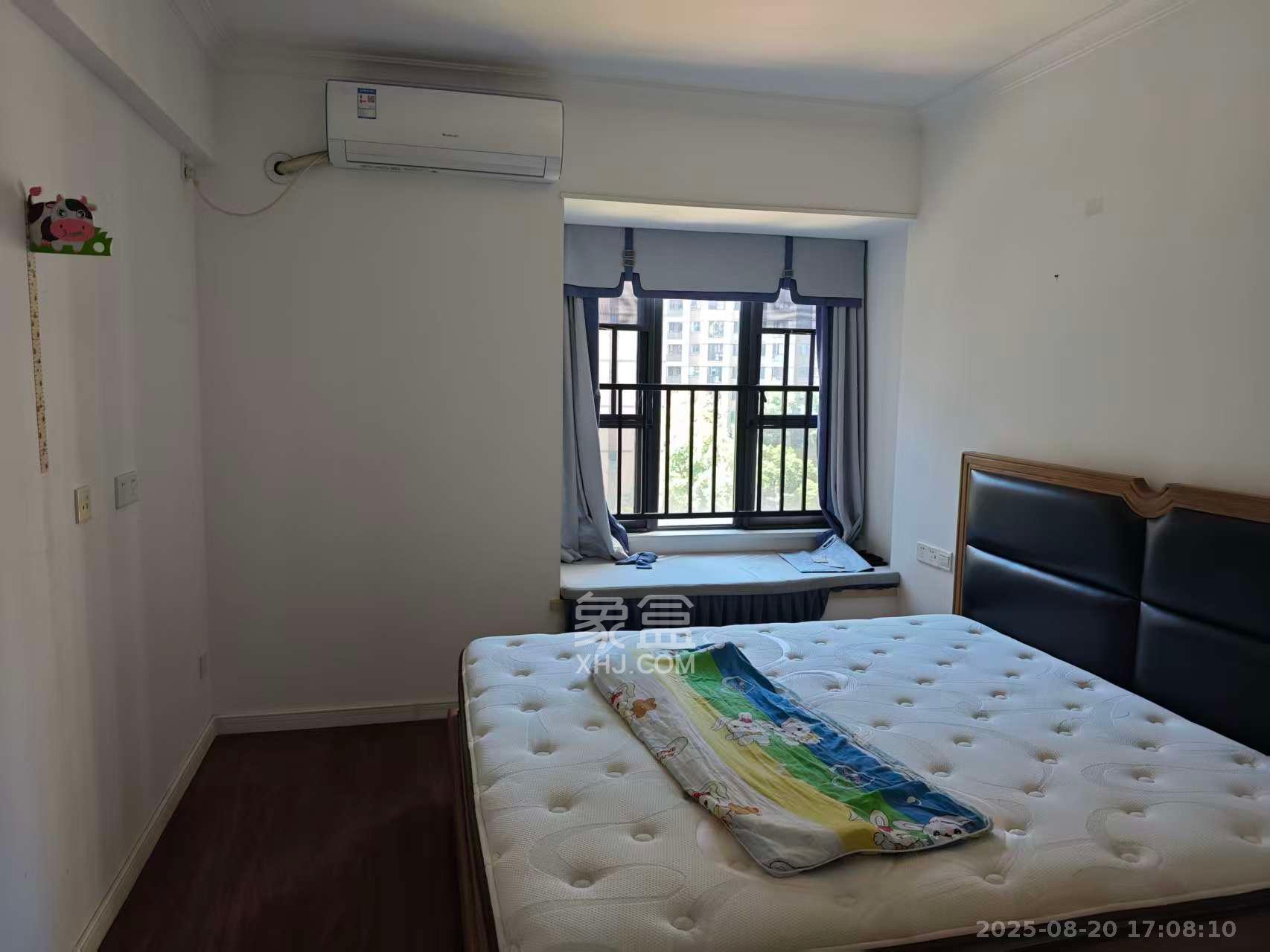 万科魅力之城观澜里 3室2厅2卫 2500.0元/月 万科魅力之城观澜里 3室2厅2卫 2500.0元/月室内图