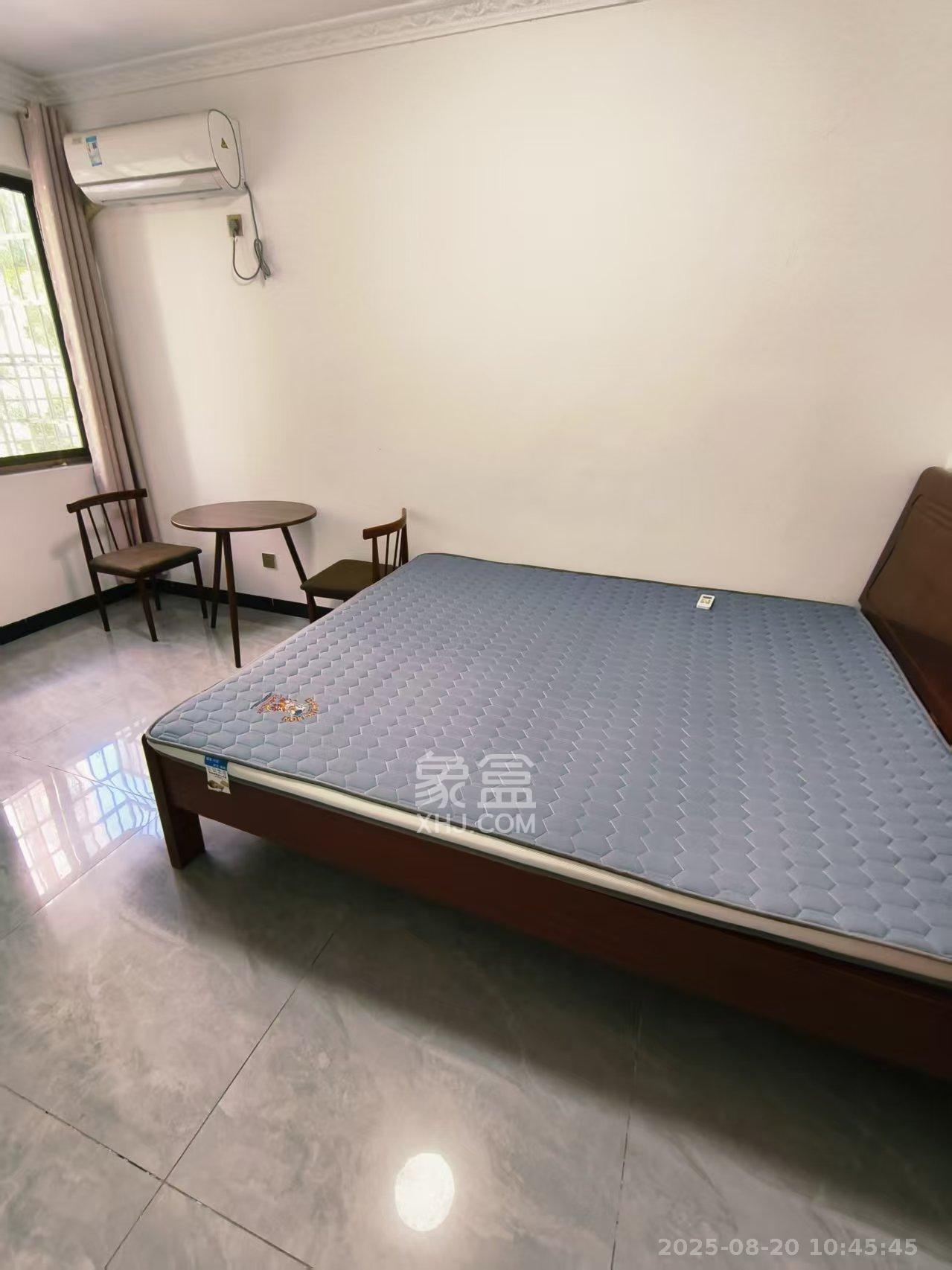 骑龙安置小区  1室0厅0卫   1200.00元/月室内图