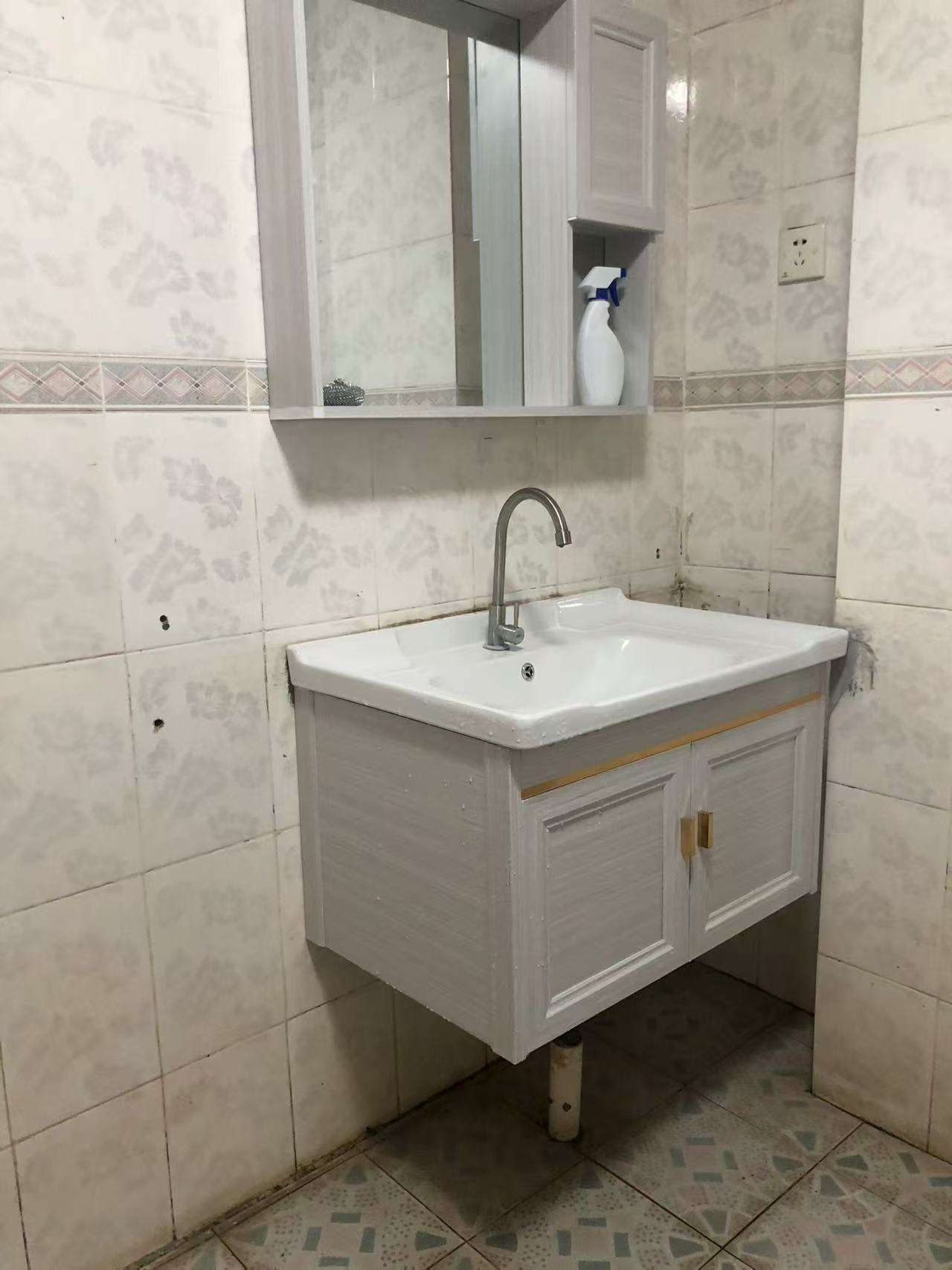 昌茂花园 4室2厅1卫 3000.0元/月 昌茂花园 4室2厅1卫 3000.0元/月室内图