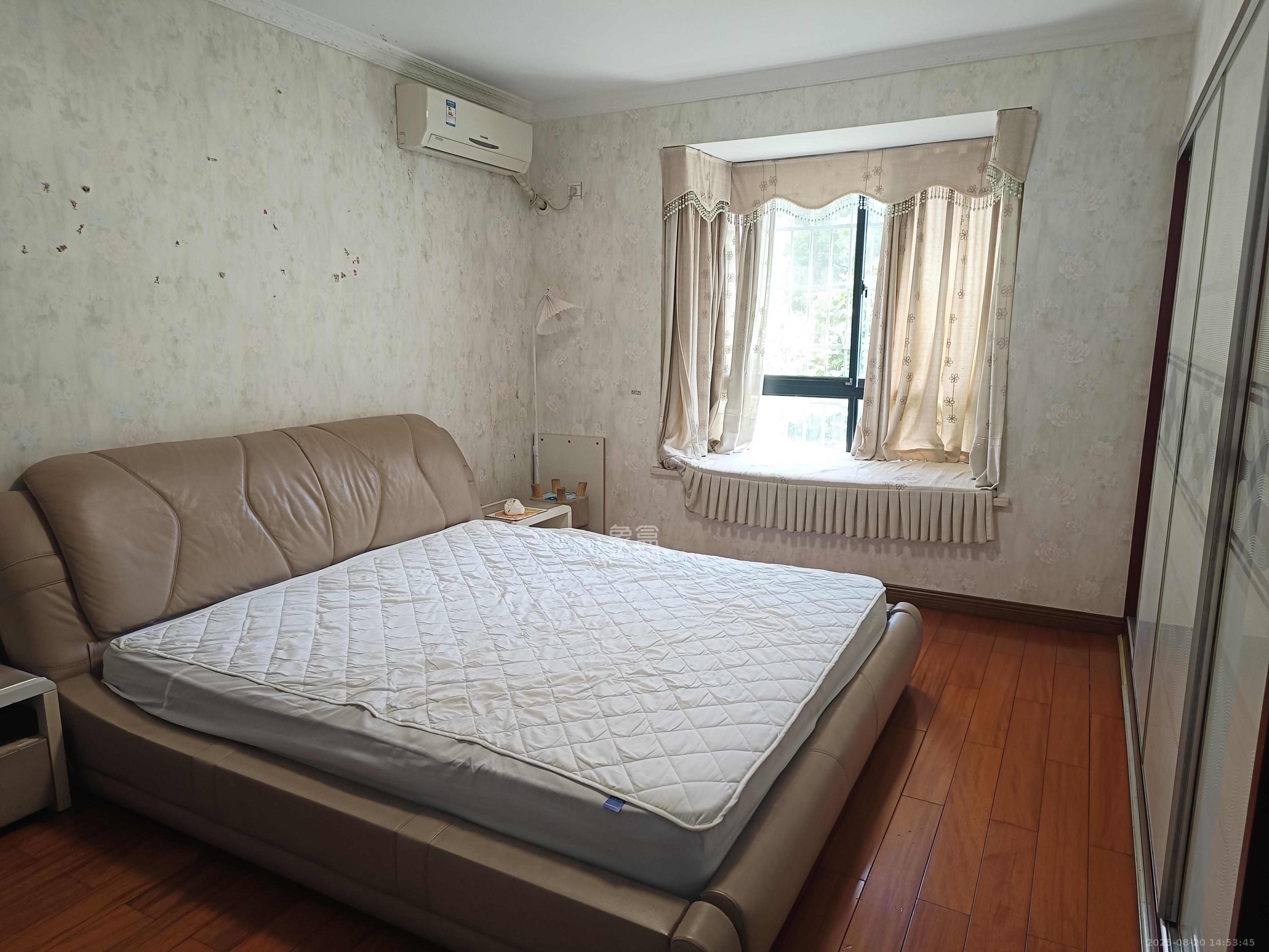 三江花中城 3室2厅1卫 3000.0元/月 三江花中城 3室2厅1卫 3000.0元/月室内图