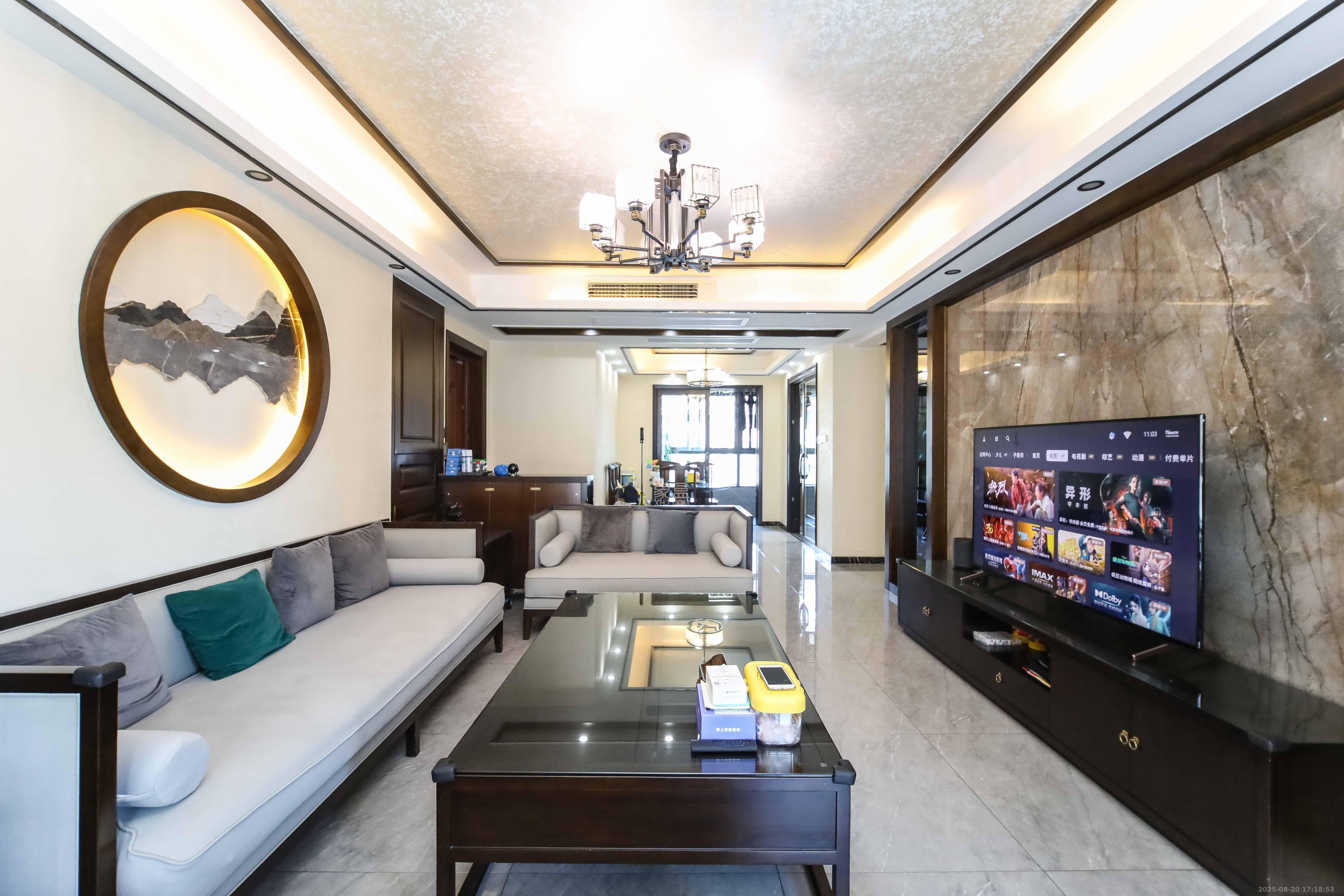 明昇壹城(明昇时代广场)一期 4室2厅2卫 268.0万 明昇壹城(明昇时代广场)一期 4室2厅2卫 268.0万客厅