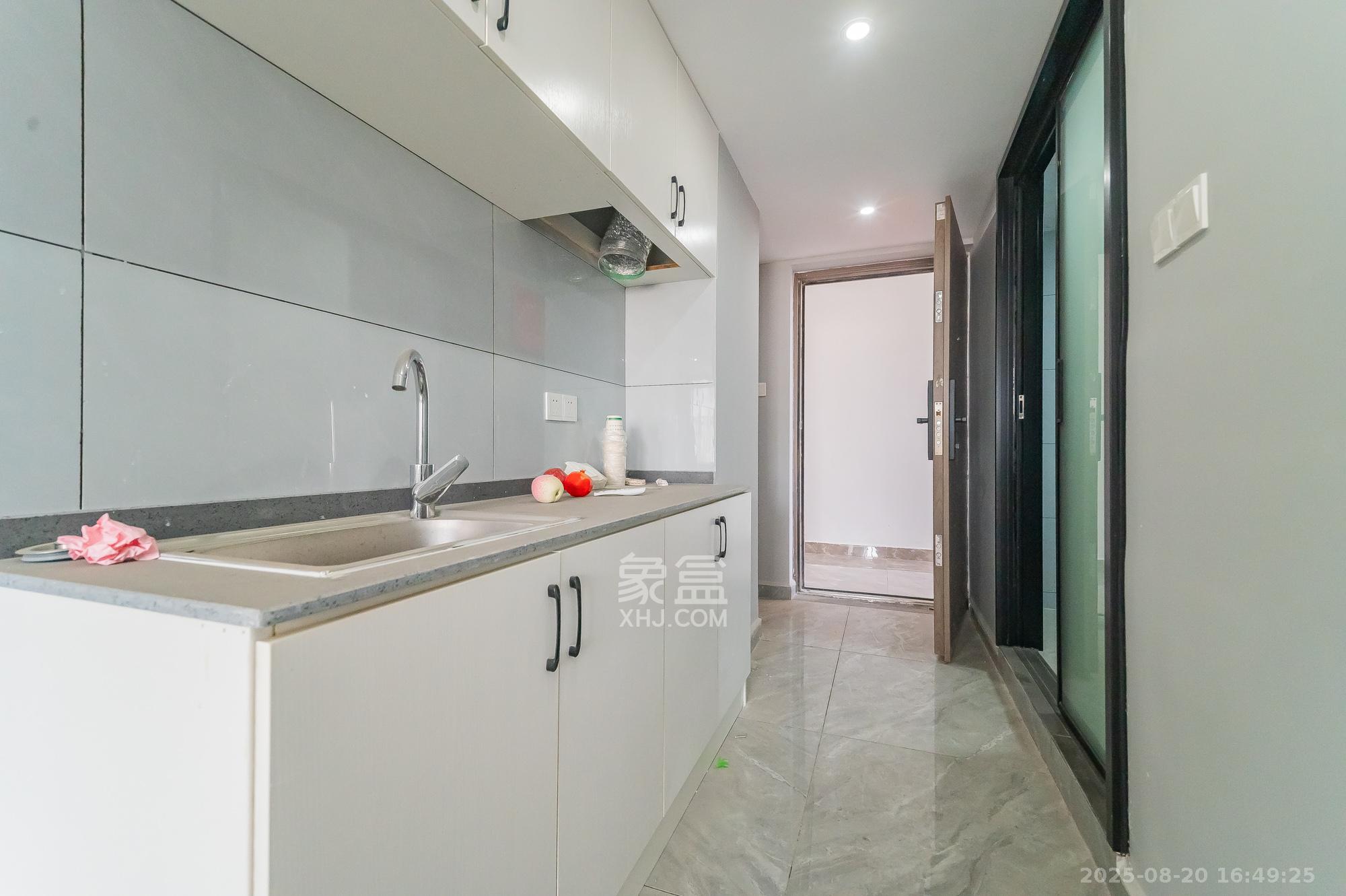 新城悦隽公园 2室2厅1卫 28.8万 新城悦隽公园 2室2厅1卫 28.8万厨房