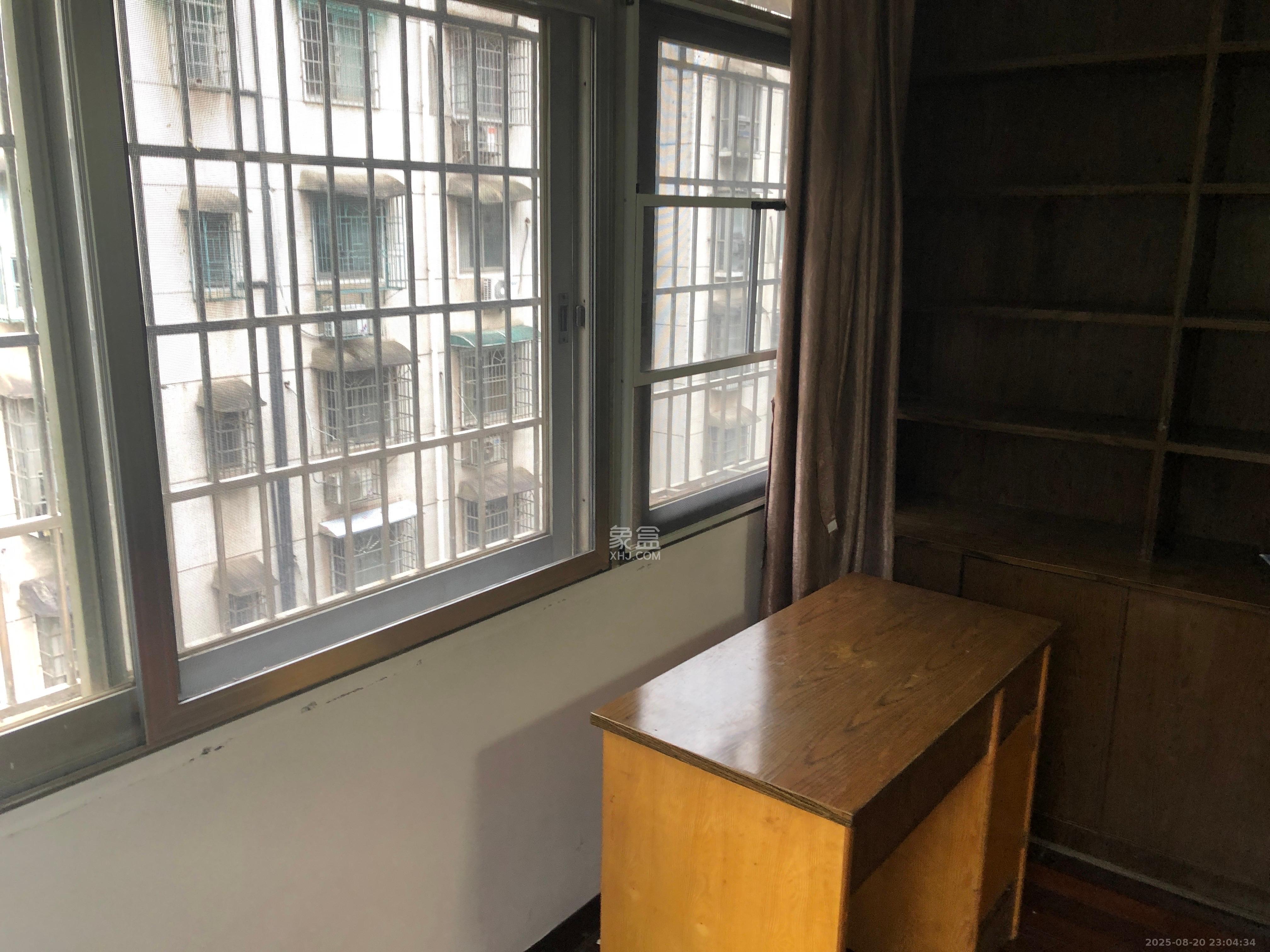杏林小区  2室2厅1卫   2400.00元/月室内图