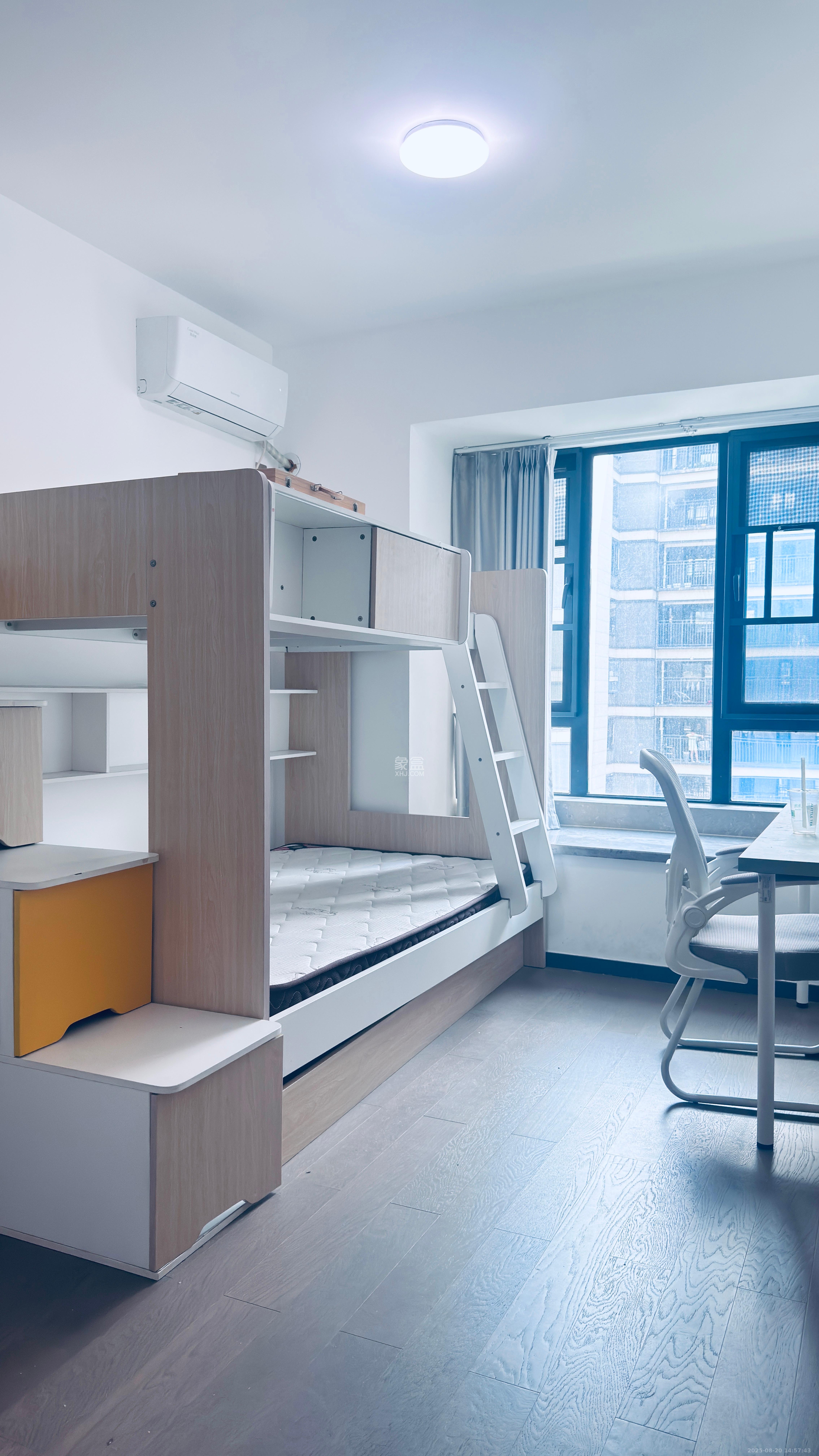 中海阅麓山一期  3室2厅2卫    3500.0元/月 中海阅麓山一期  3室2厅2卫    3500.0元/月室内图