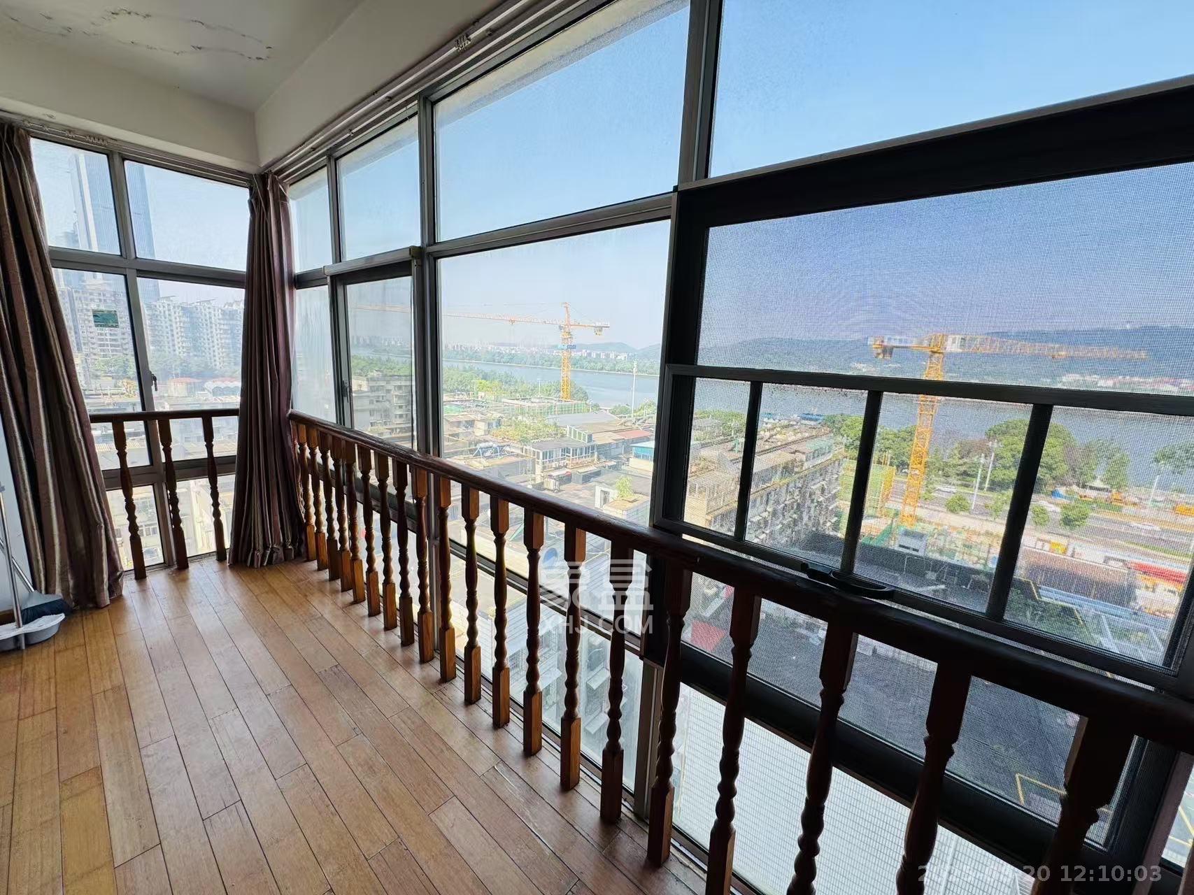 景泰雅苑(景江融城) 2室2厅1卫 2300.0元/月 景泰雅苑(景江融城) 2室2厅1卫 2300.0元/月室内图