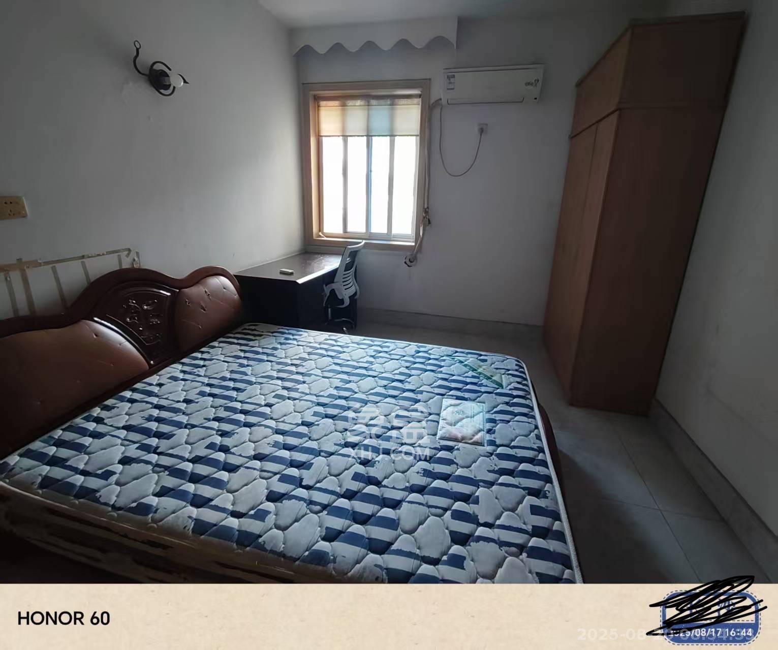 荷花园电信宿舍(天辰荷花苑)  2室2厅1卫    1200.0元/月 荷花园电信宿舍(天辰荷花苑)  2室2厅1卫    1200.0元/月