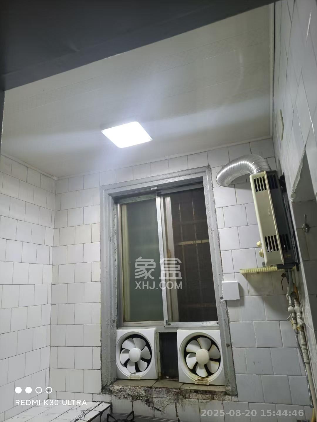 向韶村  3室1厅1卫    1800.0元/月室内图