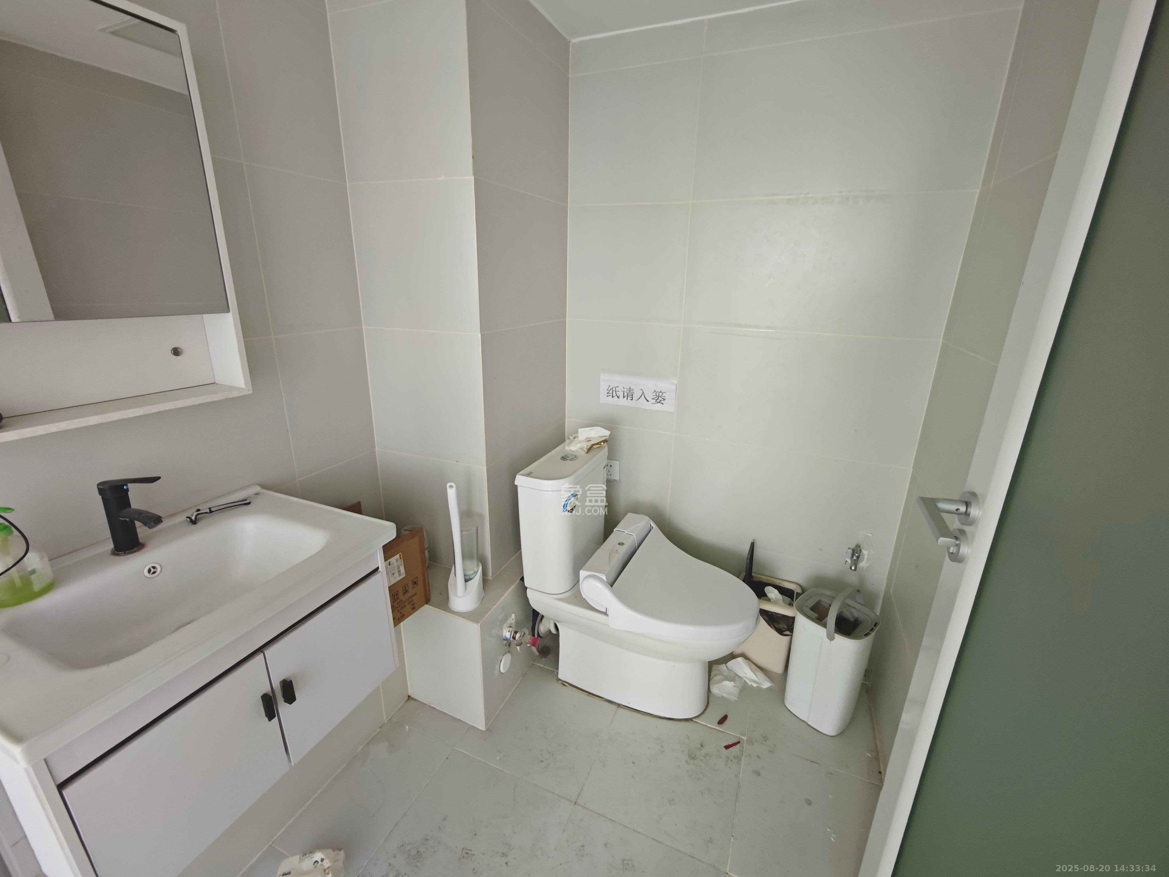 华远华时代 3室1厅1卫 5000.0元/月 华远华时代 3室1厅1卫 5000.0元/月室内图