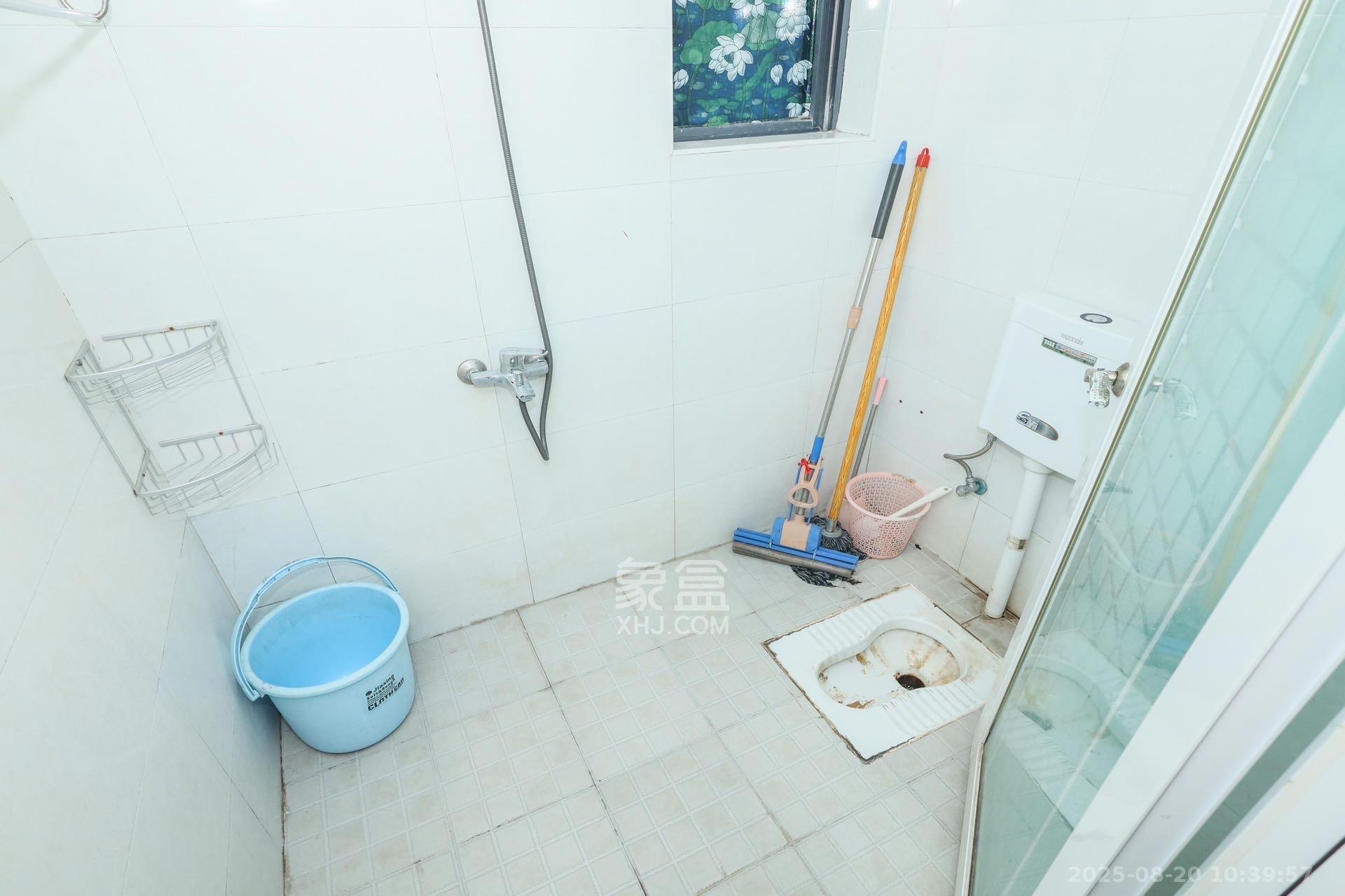 保利麓谷林语B区  3室2厅1卫    2400.0元/月 保利麓谷林语B区  3室2厅1卫    2400.0元/月室内图