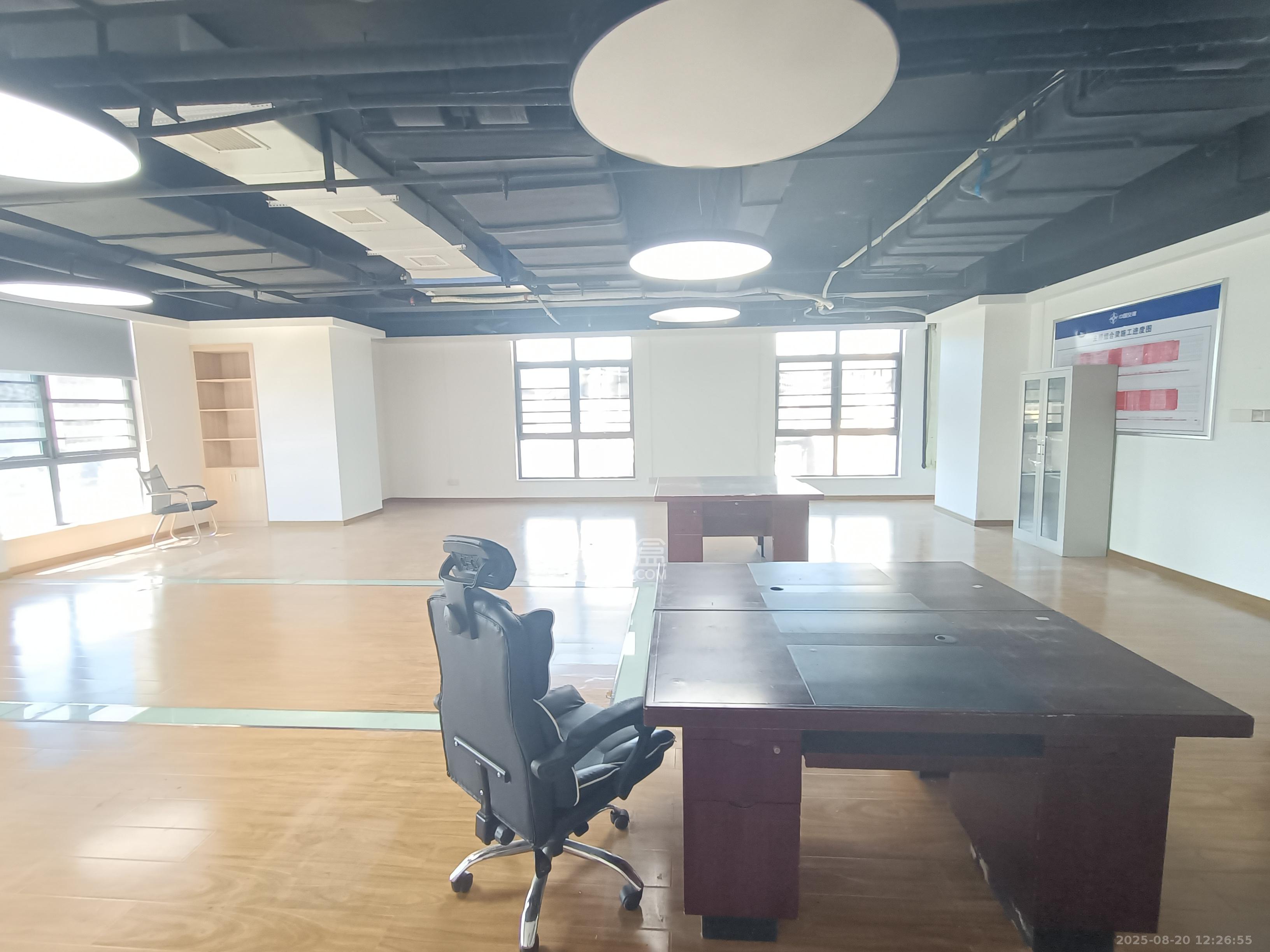 友谊咨询大厦   368.0㎡      15000.0元/月室内图