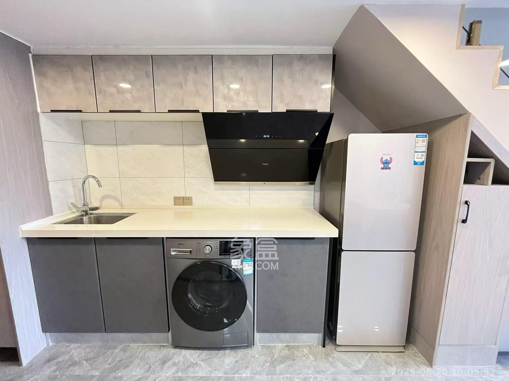 明昇壹城（明昇时代广场）三期  1室1厅1卫    2200.0元/月室内图