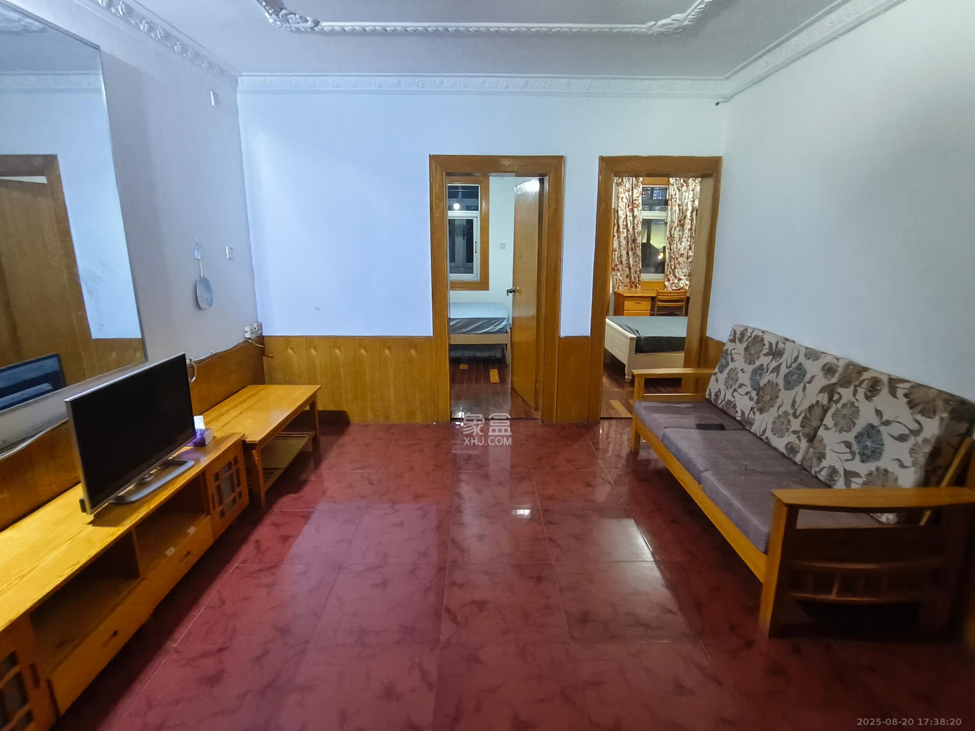 长郡花园  1室0厅0卫    2200.0元/月 长郡花园  1室0厅0卫    2200.0元/月室内图