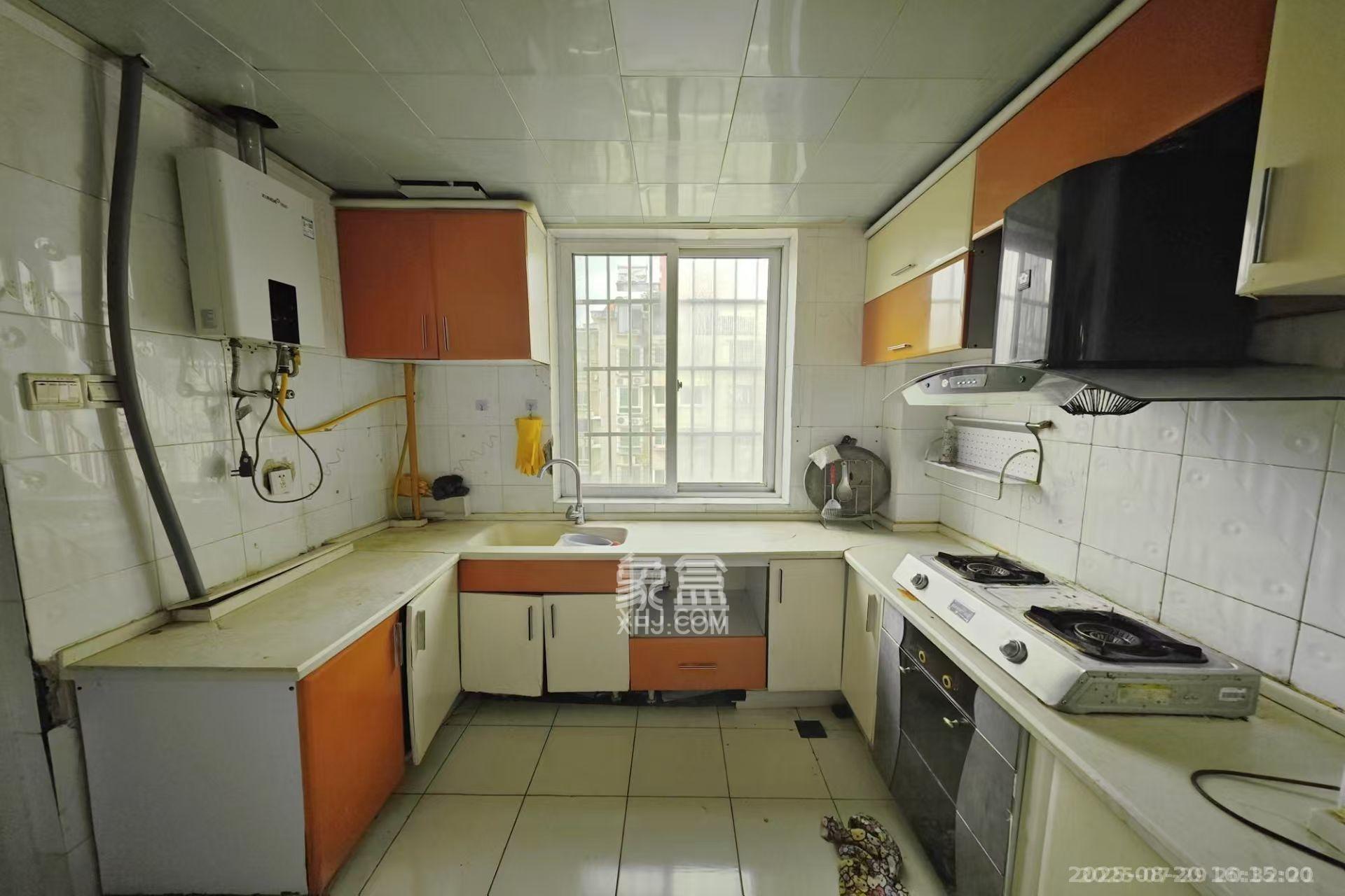 今利园  3室2厅2卫    2200.0元/月室内图