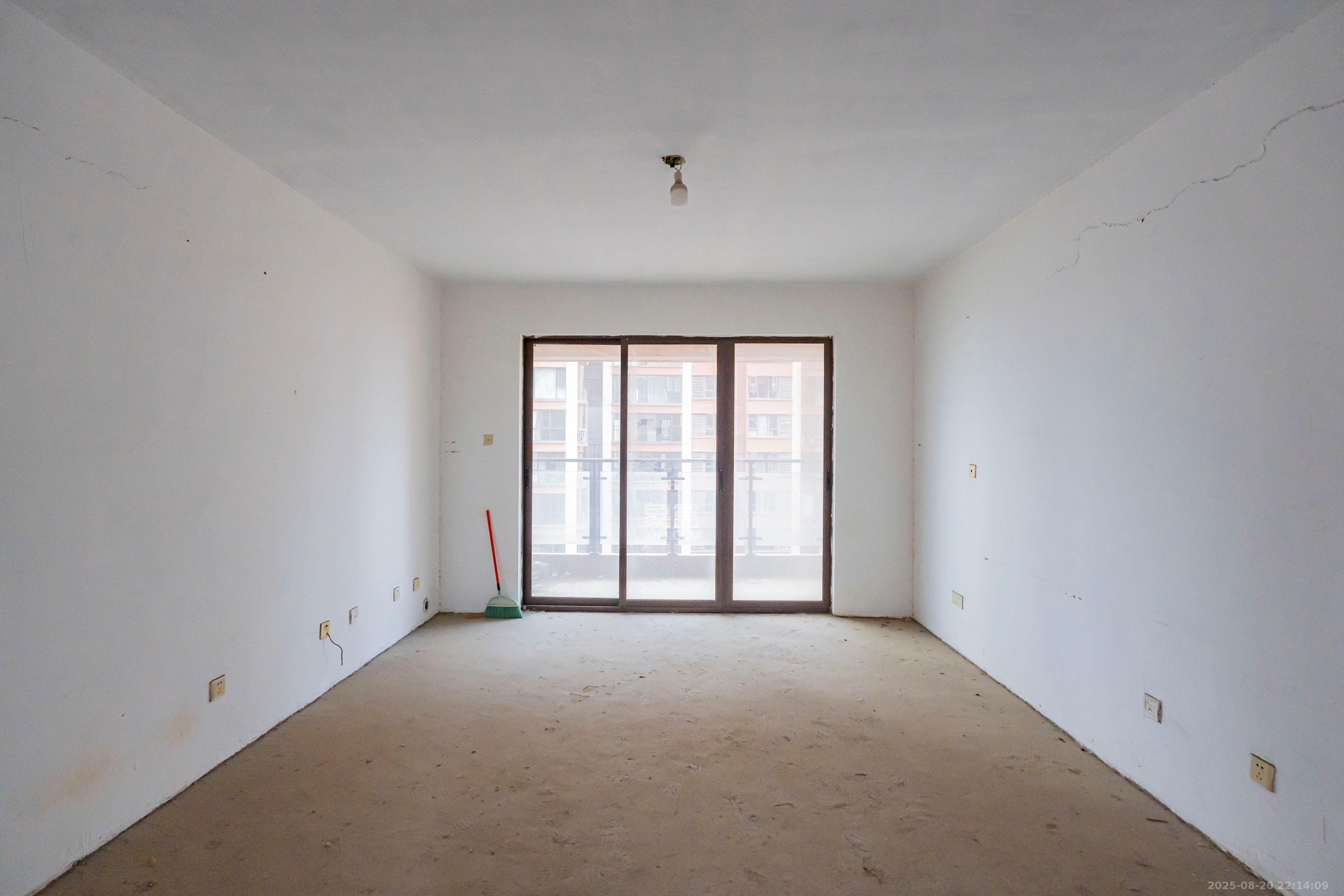 金色溪泉湾  3室2厅2卫    115.0万 金色溪泉湾  3室2厅2卫    115.0万