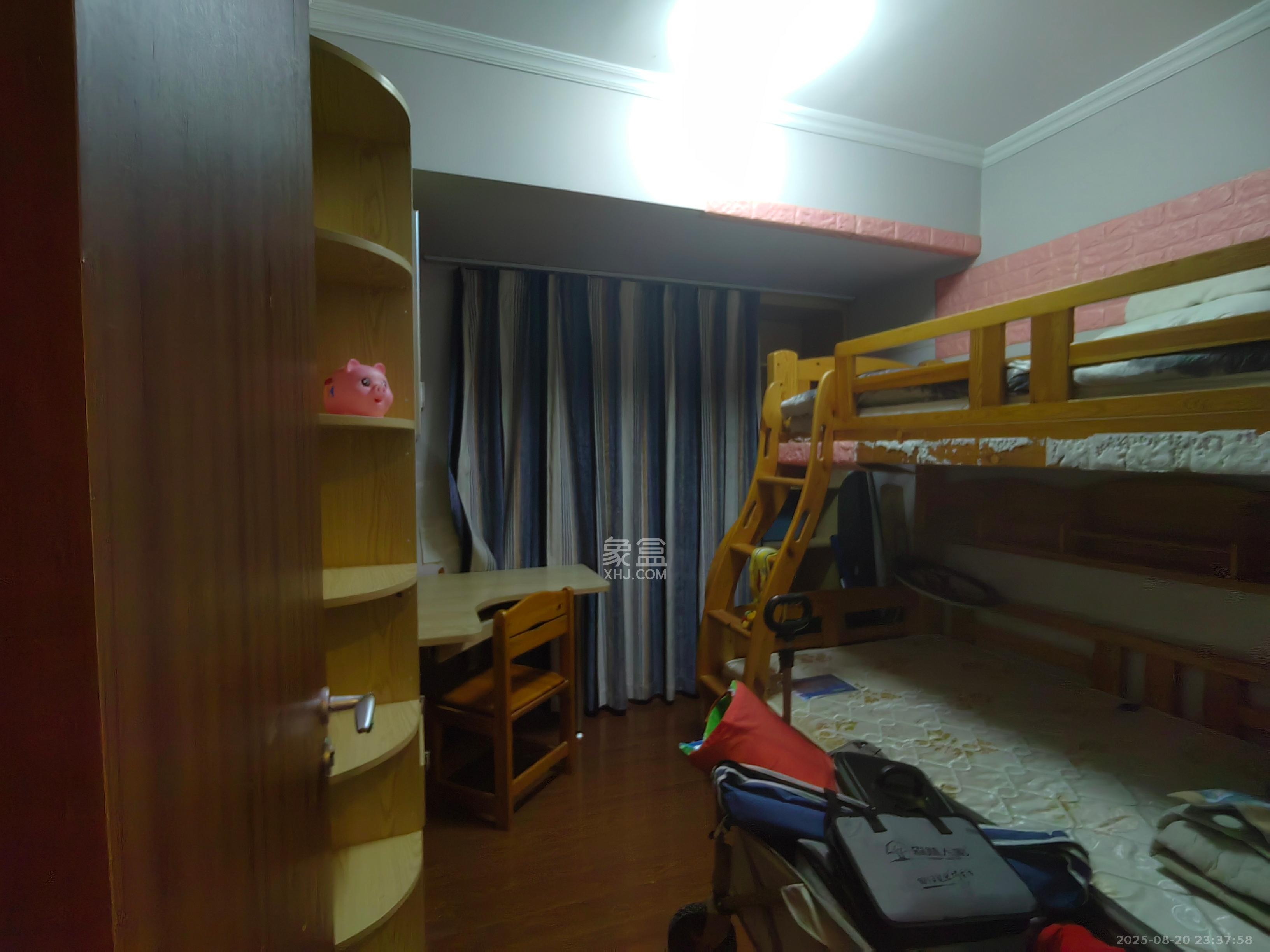 万科金域华府二期  3室2厅1卫    2400.0元/月 万科金域华府二期  3室2厅1卫    2400.0元/月室内图