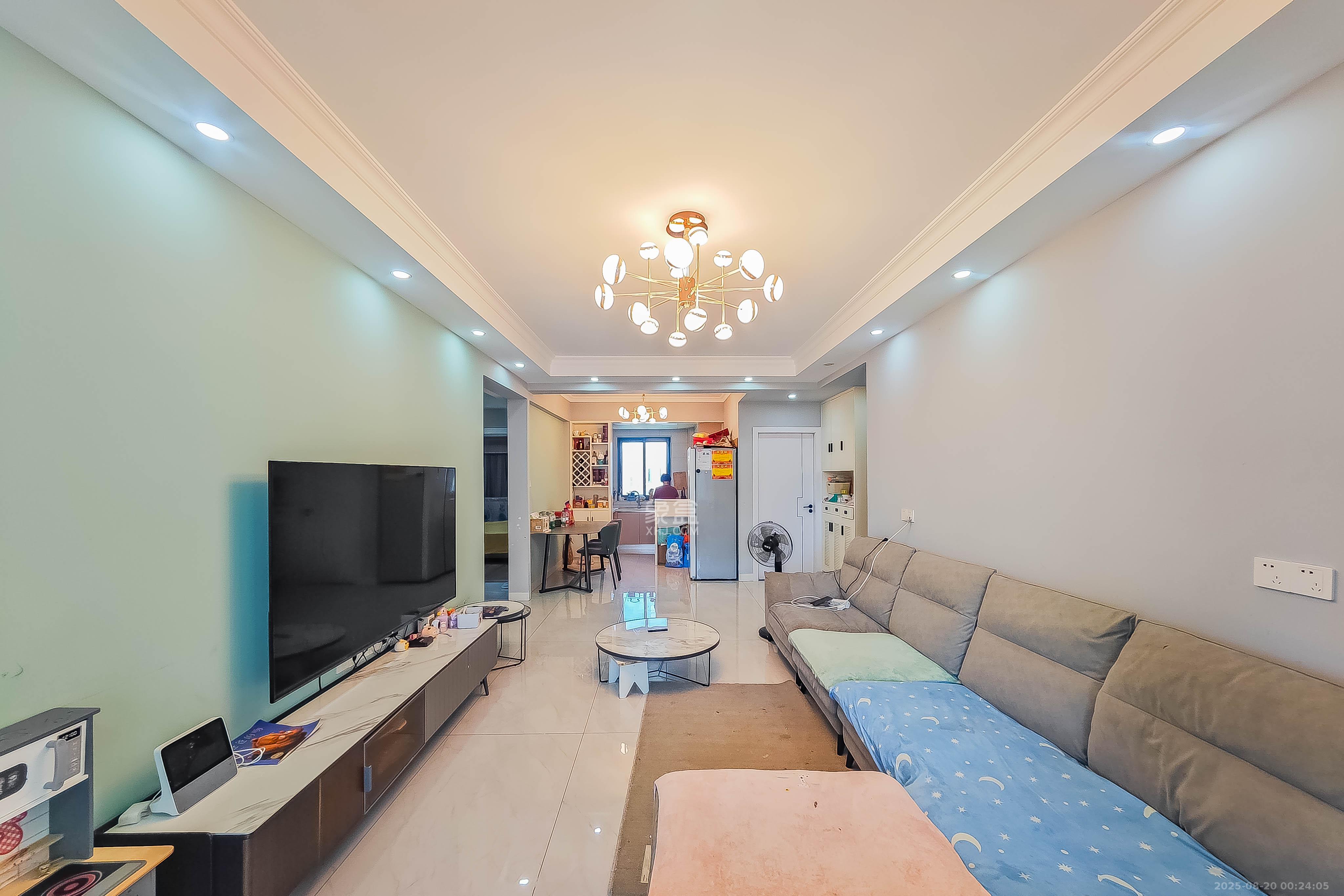 明昇壹城(明昇时代广场)一期  3室1厅1卫    139.8万 明昇壹城(明昇时代广场)一期  3室1厅1卫    139.8万客厅