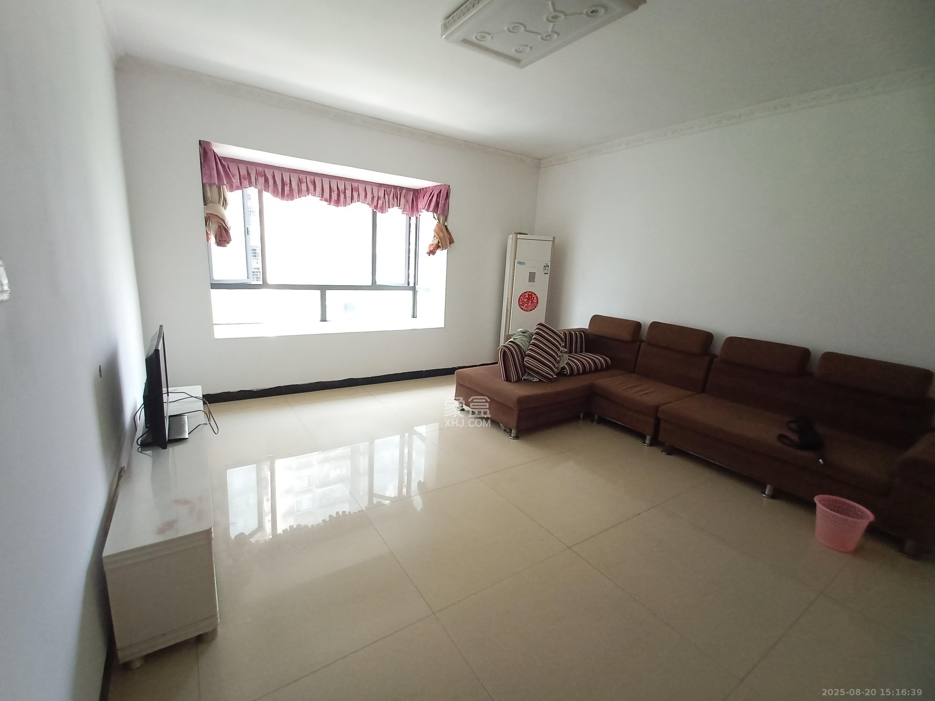 茶山馨苑 3室2厅1卫 2900.0元/月 茶山馨苑 3室2厅1卫 2900.0元/月室内图