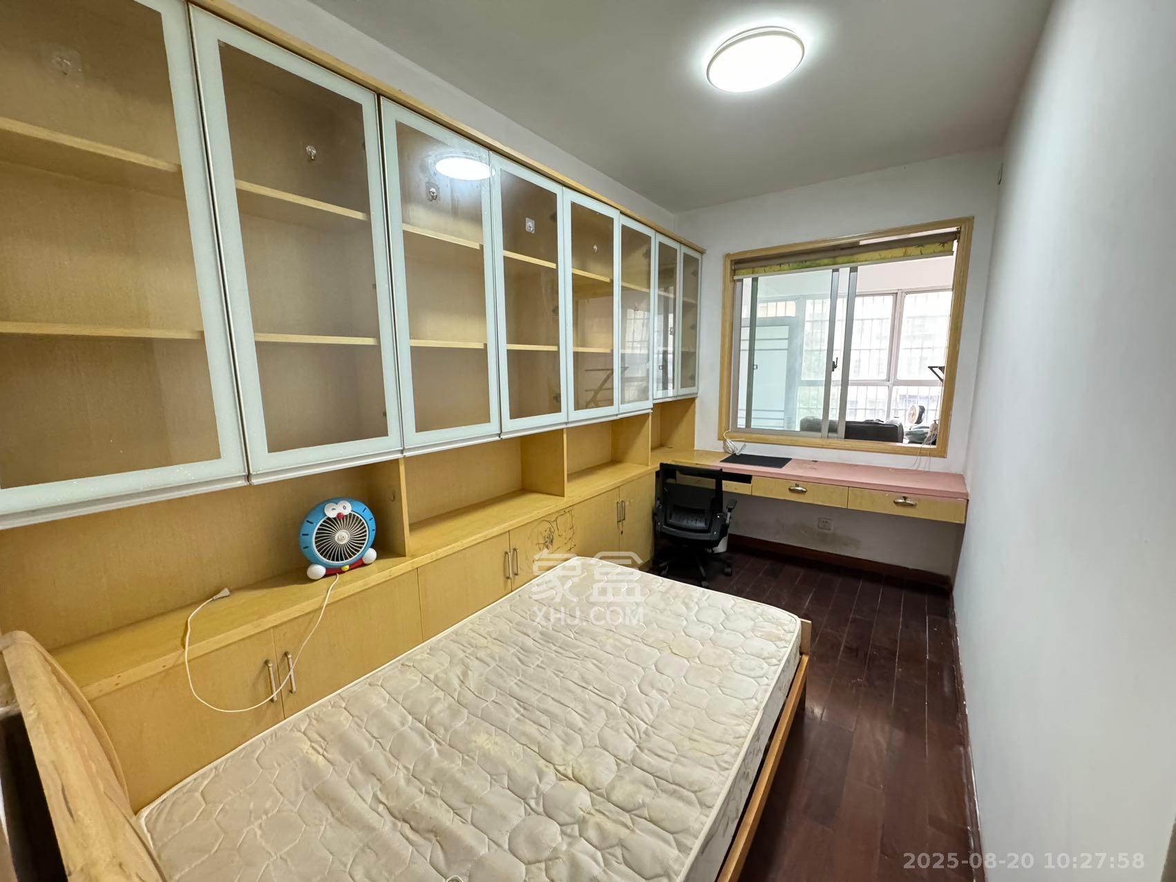 红树湾  1室2厅2卫    1600.0元/月 红树湾  1室2厅2卫    1600.0元/月室内图