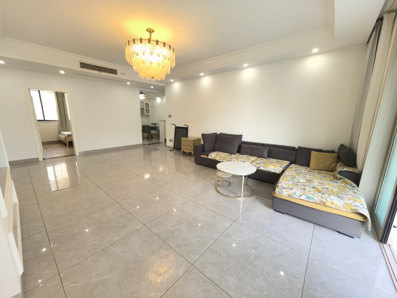 世纪嘉苑 3室2厅2卫 2800.0元/月 世纪嘉苑 3室2厅2卫 2800.0元/月室内图