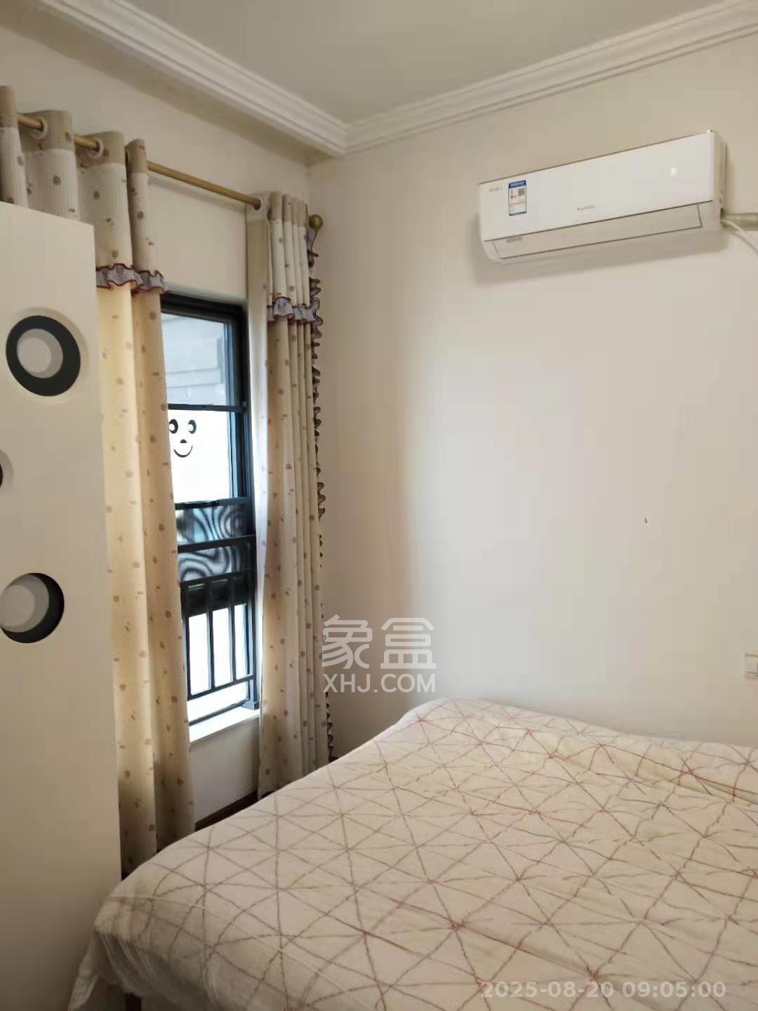 双湾国际（湘江御景花园）  2室2厅2卫    2000.0元/月室内图