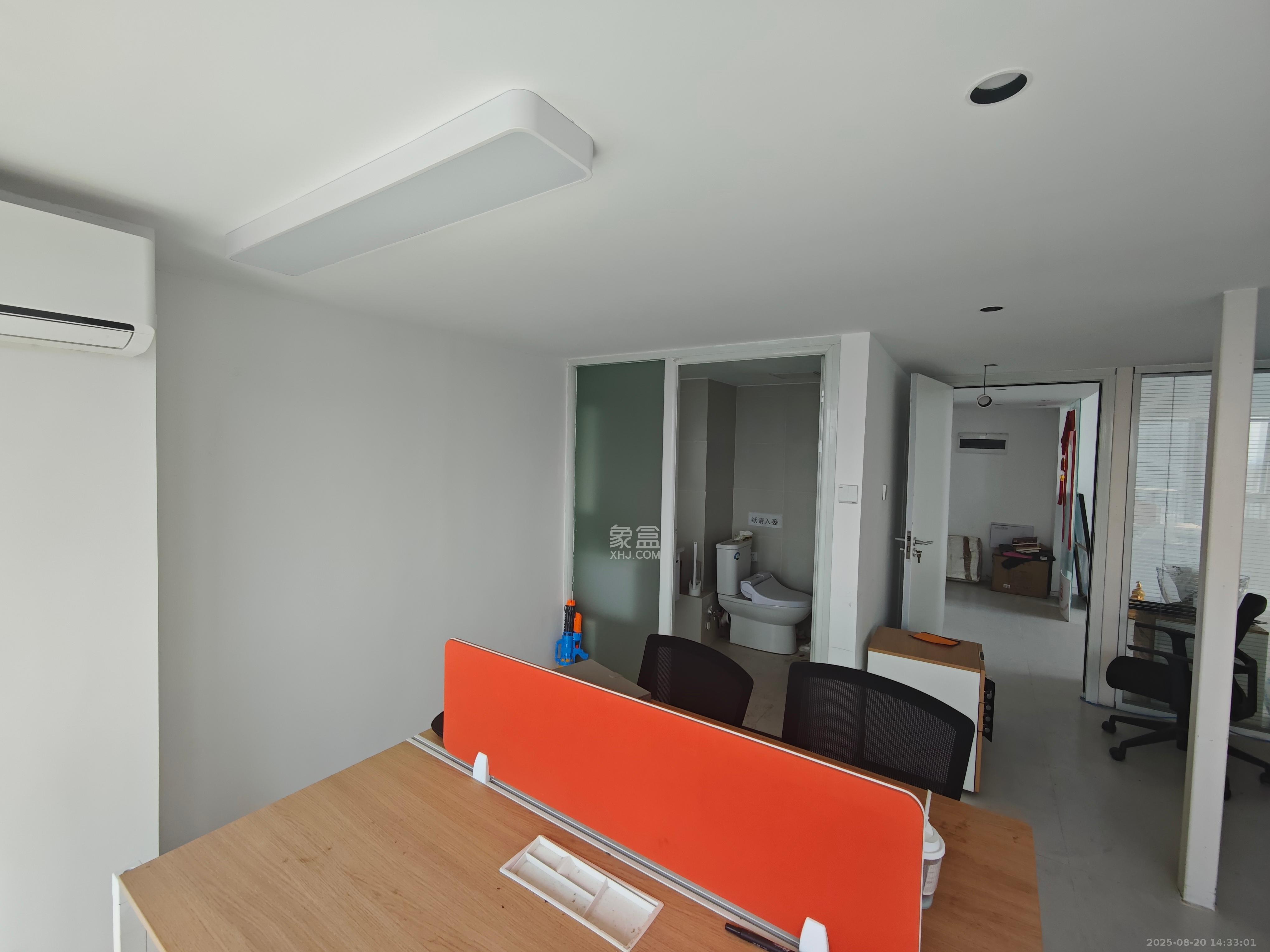 华远华时代 3室1厅1卫 5000.0元/月 华远华时代 3室1厅1卫 5000.0元/月室内图