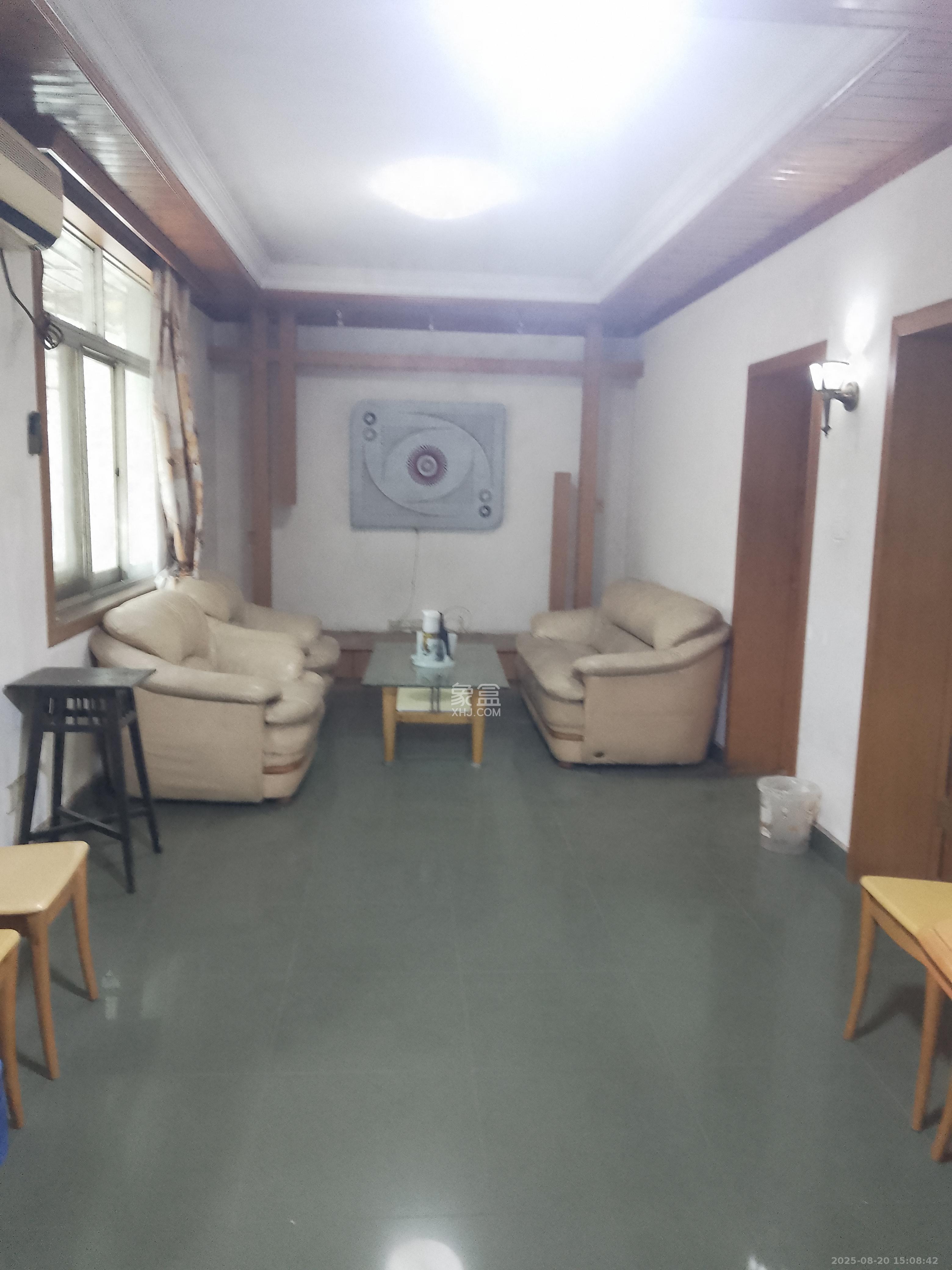 东瓜山二村  2室1厅1卫    1400.0元/月 东瓜山二村  2室1厅1卫    1400.0元/月