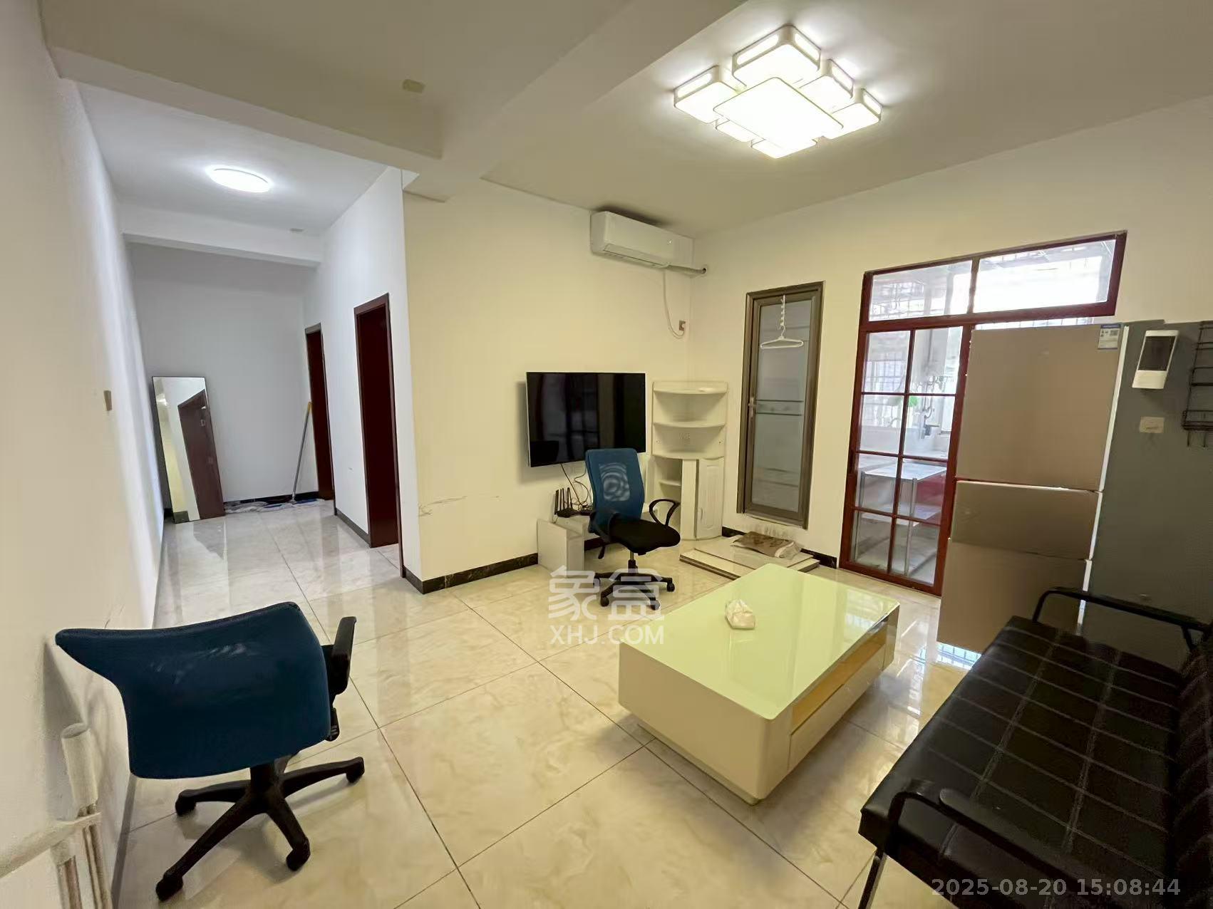 泉塘小区 2室1厅1卫 1100.0元/月 泉塘小区 2室1厅1卫 1100.0元/月室内图