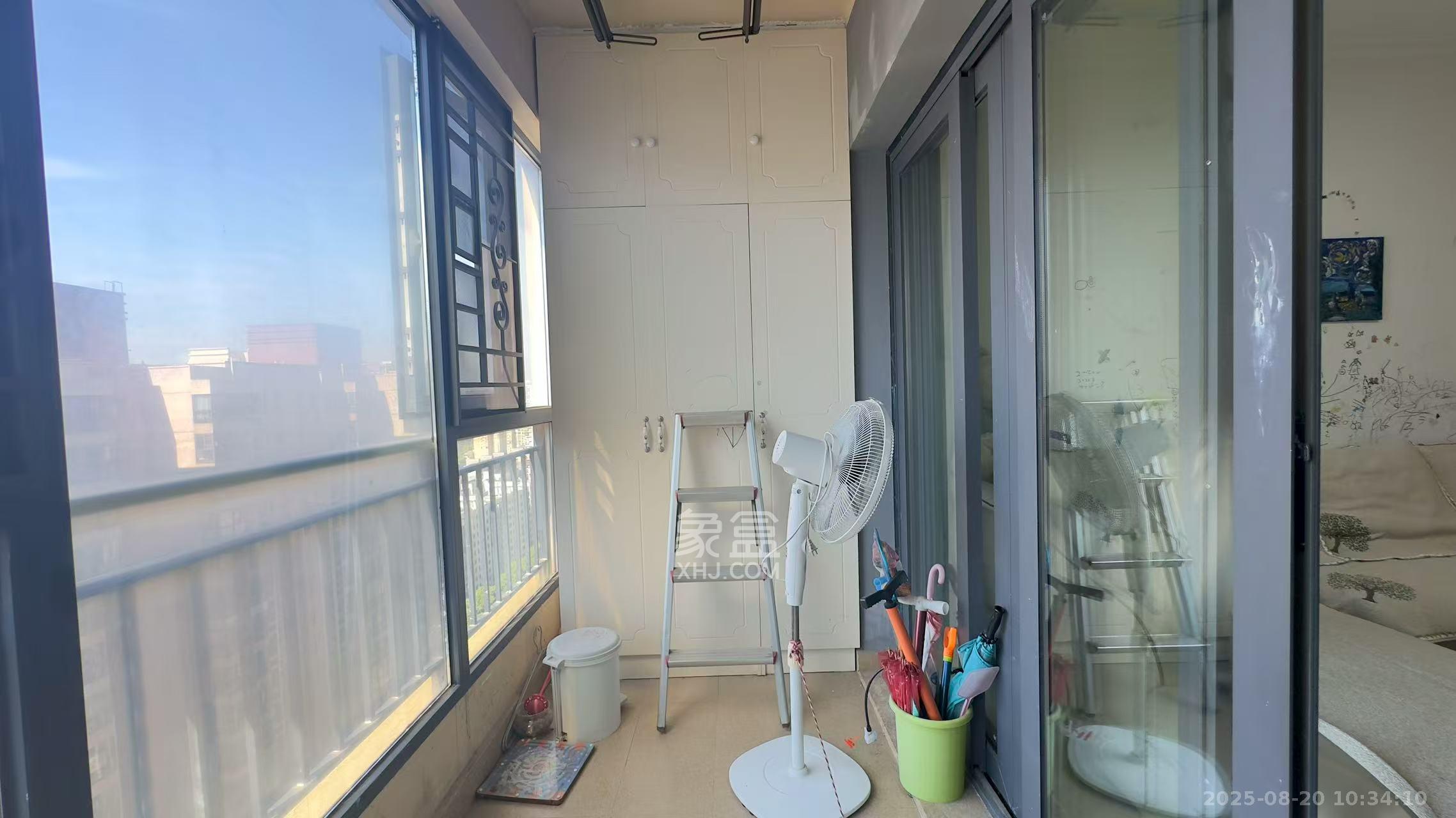 佳兆业时代广场 3室2厅1卫 2500.0元/月 佳兆业时代广场 3室2厅1卫 2500.0元/月室内图