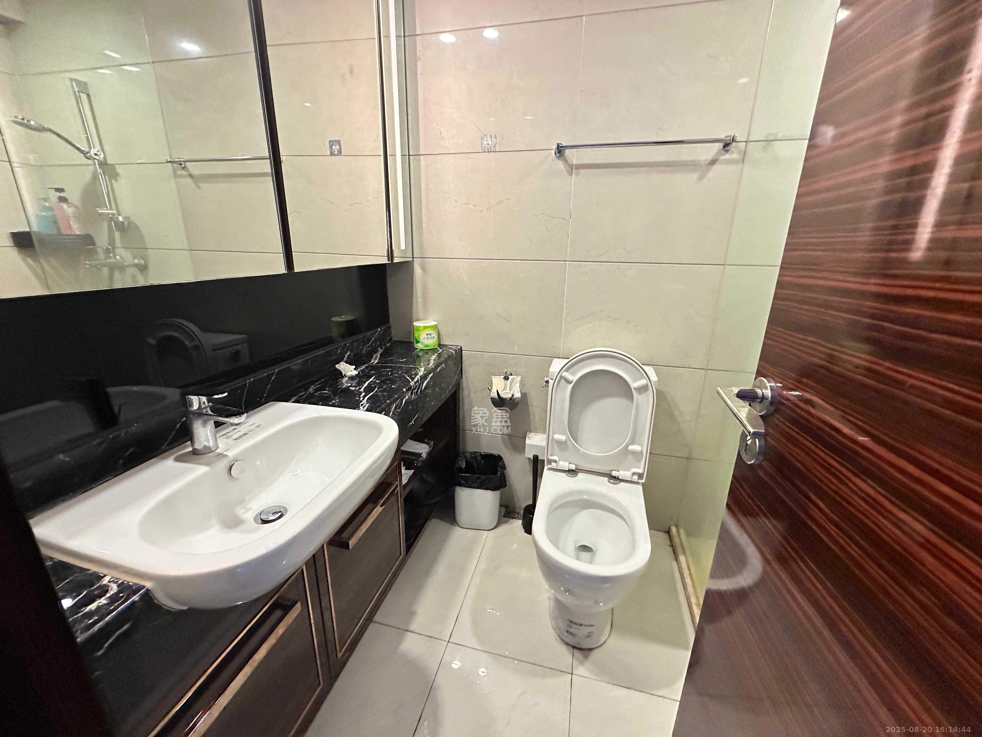 保利国际广场 1室1厅1卫 2800.0元/月 保利国际广场 1室1厅1卫 2800.0元/月室内图