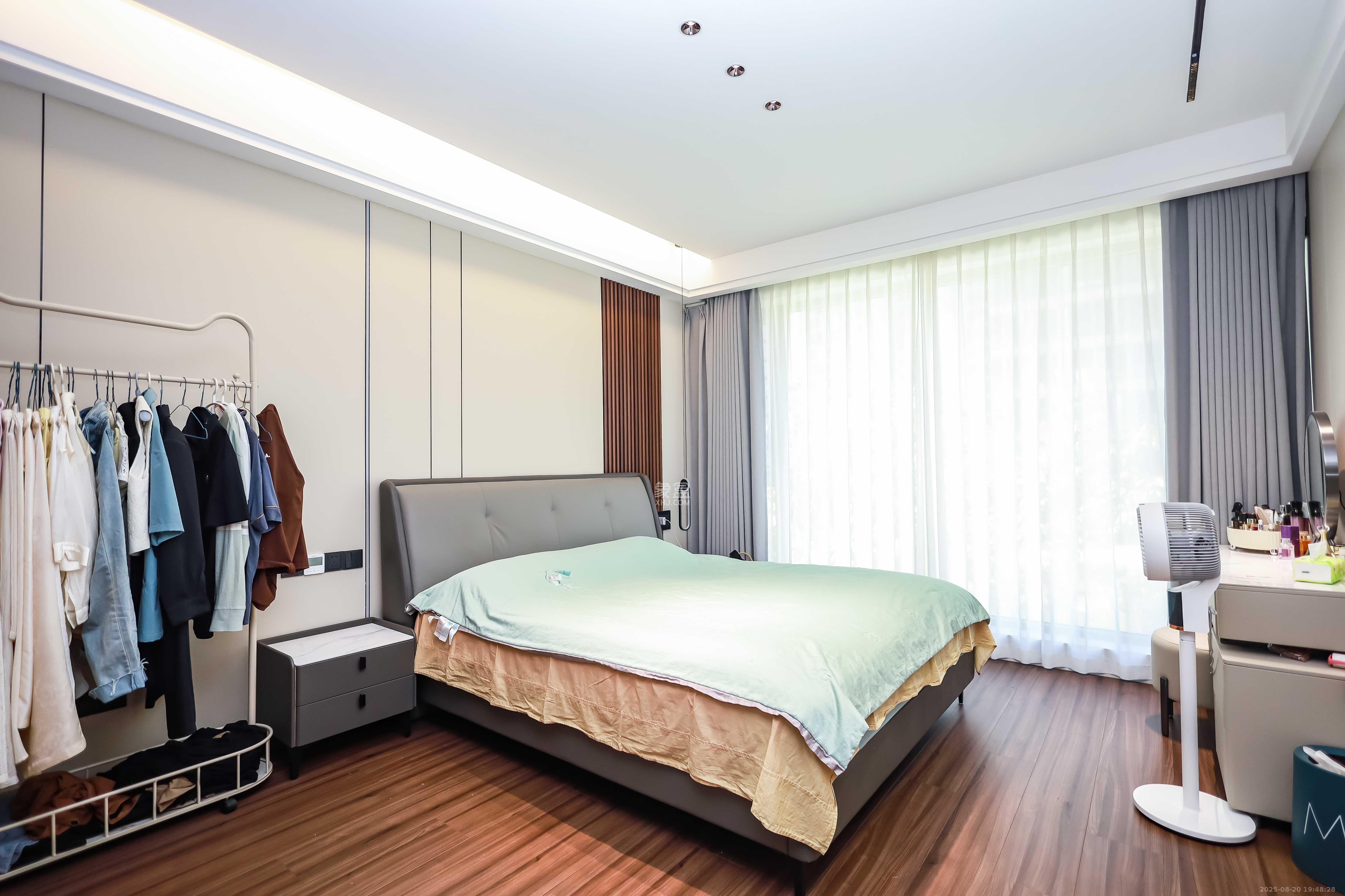 麓谷山湖郡  3室2厅2卫    155.5万 麓谷山湖郡  3室2厅2卫    155.5万卧室