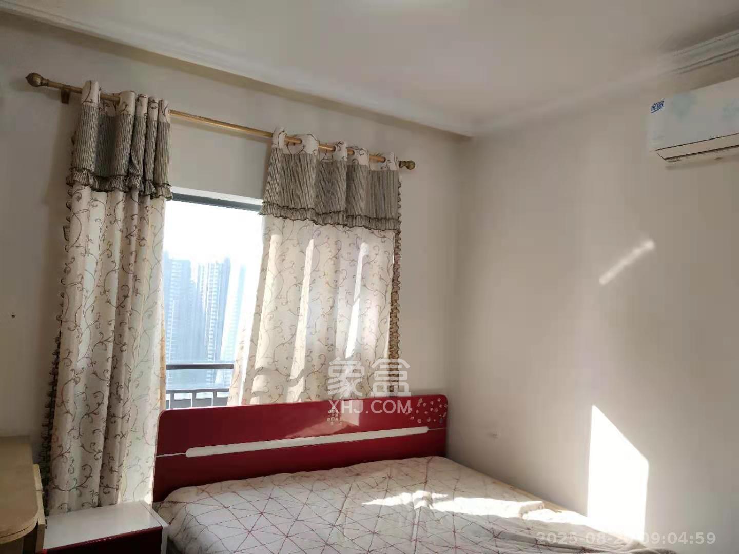 双湾国际（湘江御景花园）  2室2厅2卫    2000.0元/月室内图