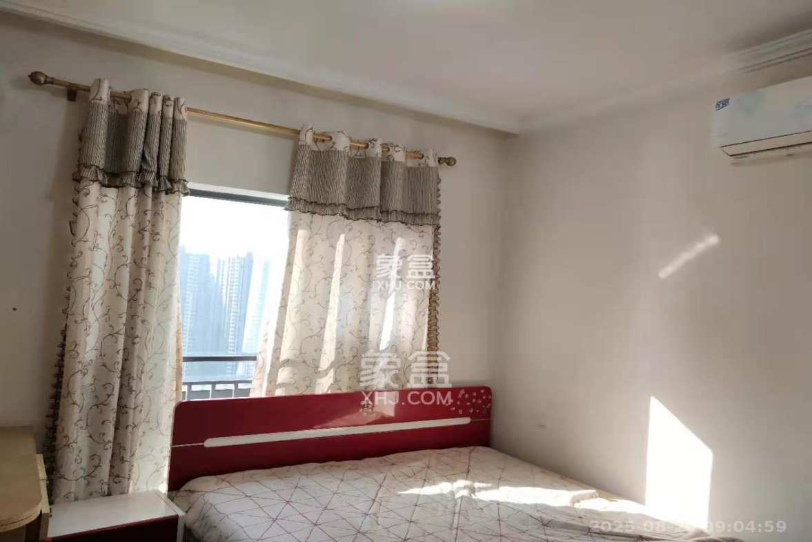 双湾国际(湘江御景花园) 2室2厅2卫 2000.0元/月 双湾国际(湘江御景花园) 2室2厅2卫 2000.0元/月室内图